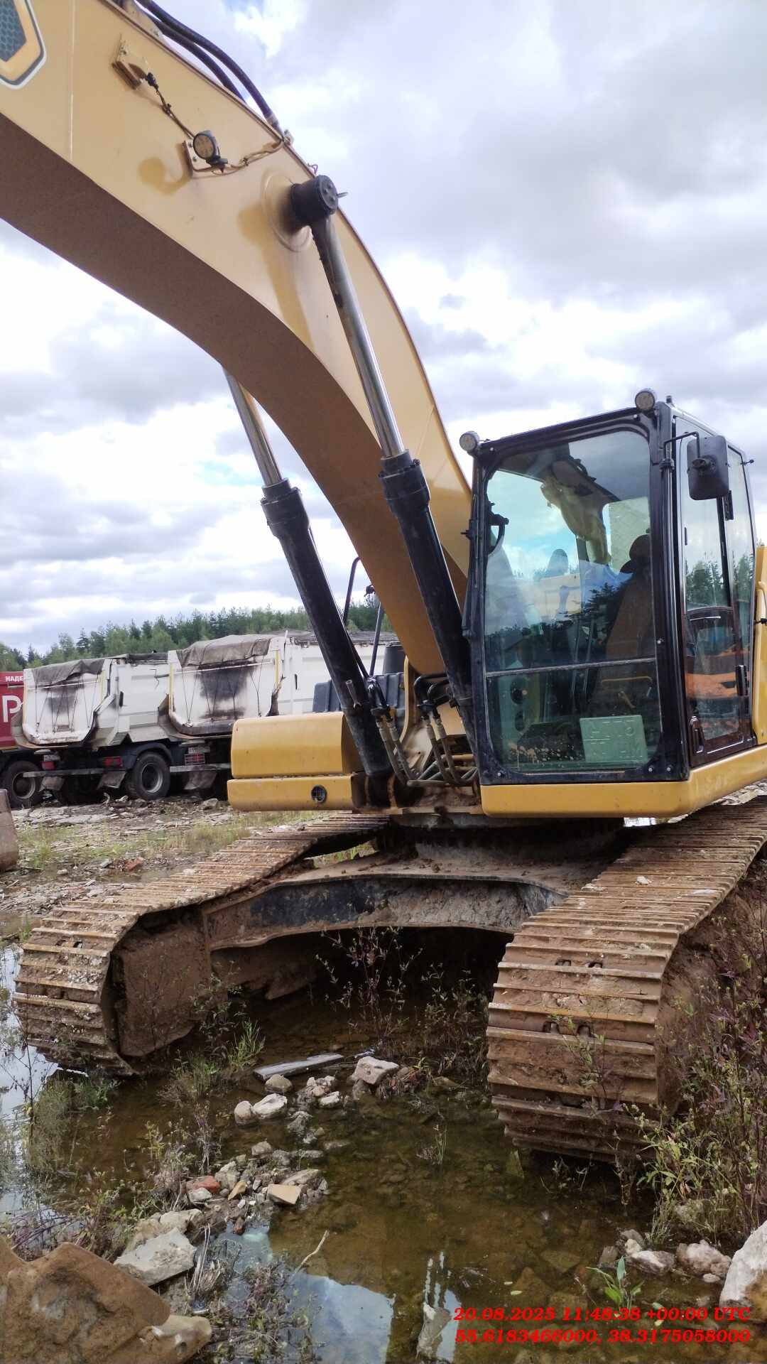 CATERPILLAR 330
