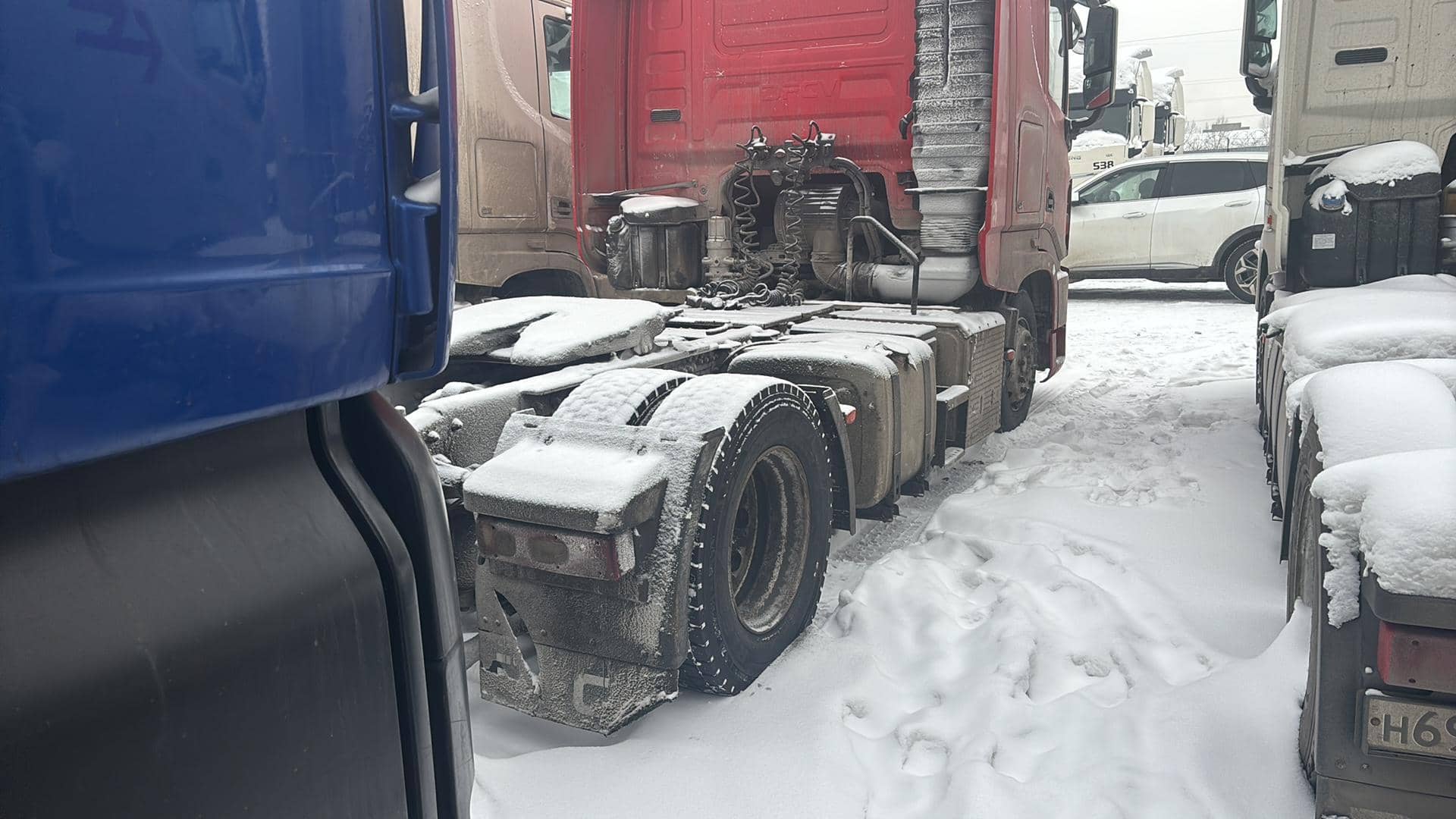DongFeng GX DFH4180 4x2,  434 047 км, 2023 года в лизинг
