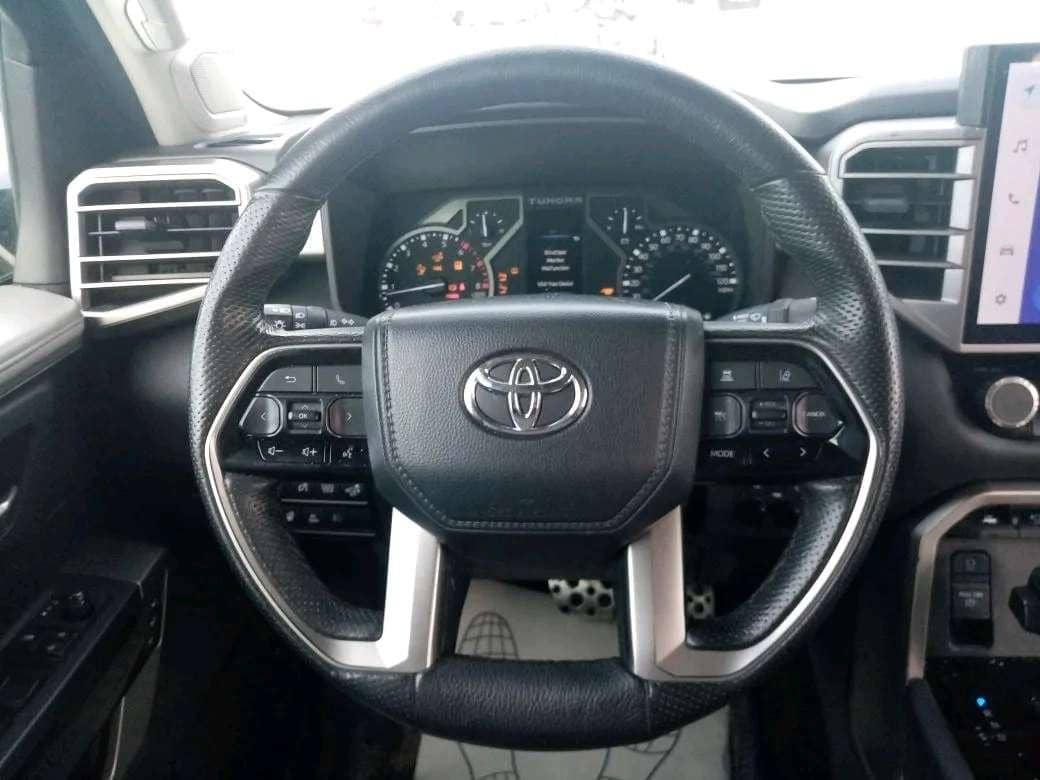 Toyota Tundra,  187 601 км, 2022 года в лизинг