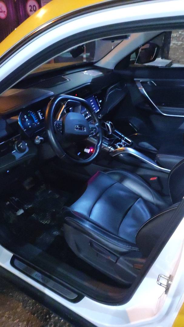 Geely Atlas Pro,  177 279 км, 2024 года в лизинг