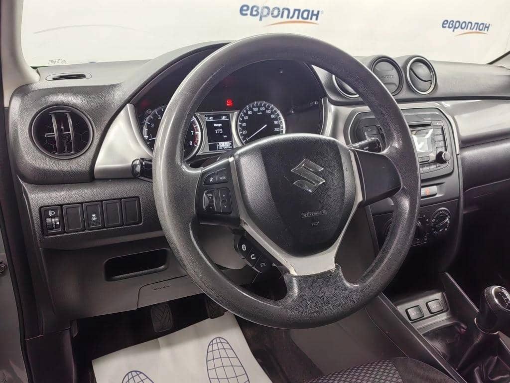 Suzuki Vitara,  337 580 км, 2021 года в лизинг