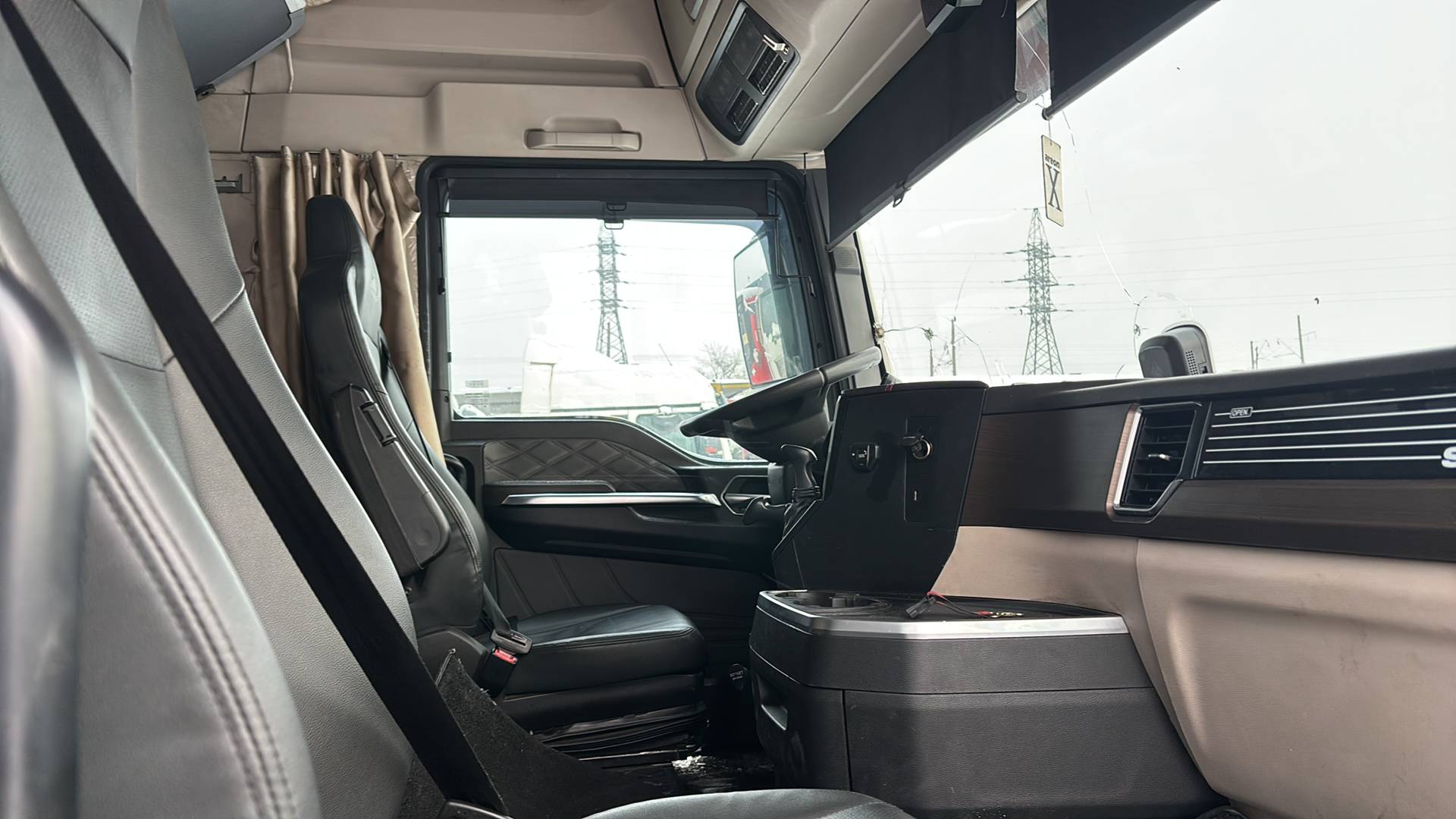 Sitrak C7H MAX ZZ4186V391HE,  292 750 км, 2023 года в лизинг