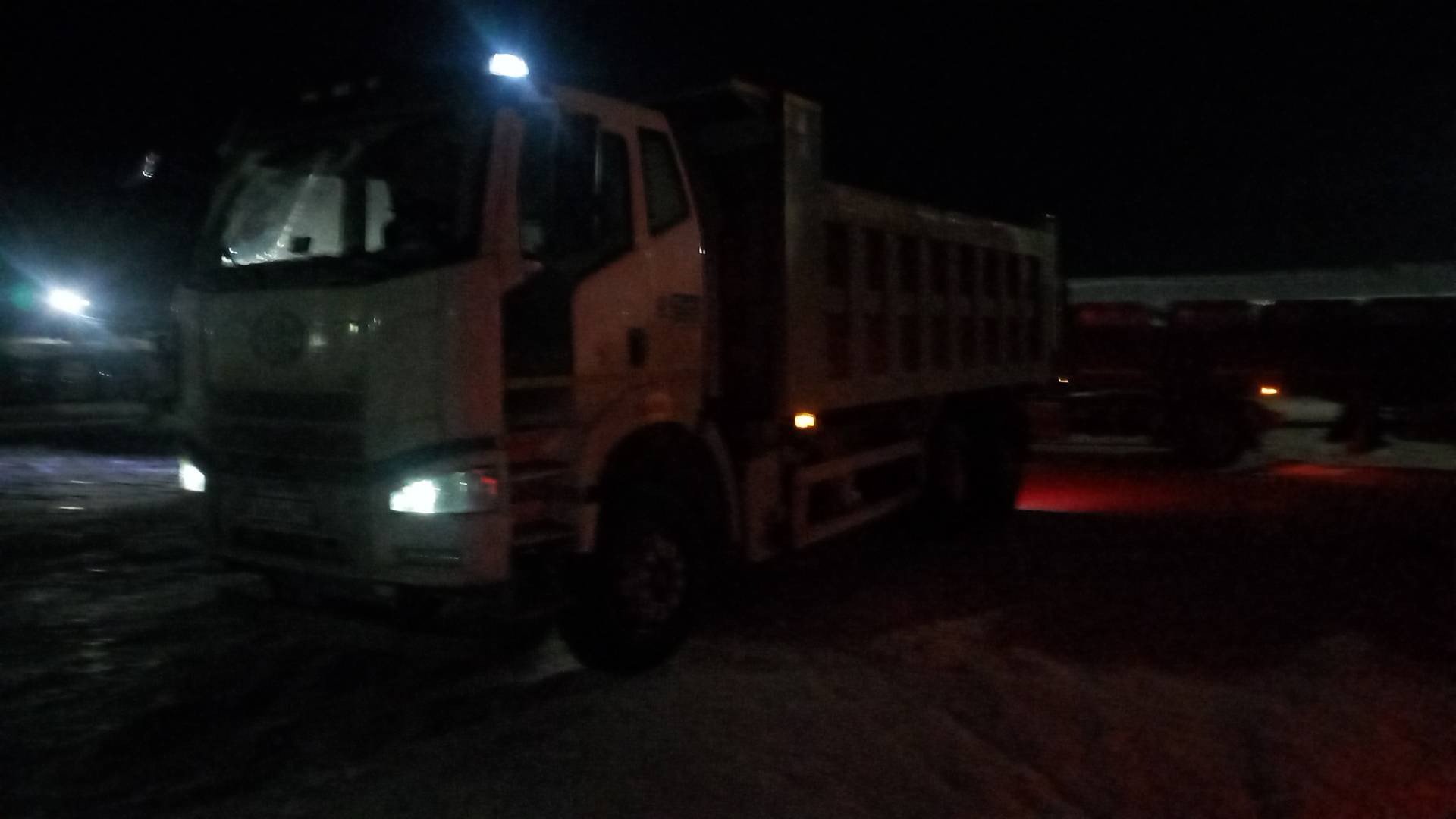 FAW CA3250P66K24T1E5 6х4,  142 068 км, 2022 года в лизинг