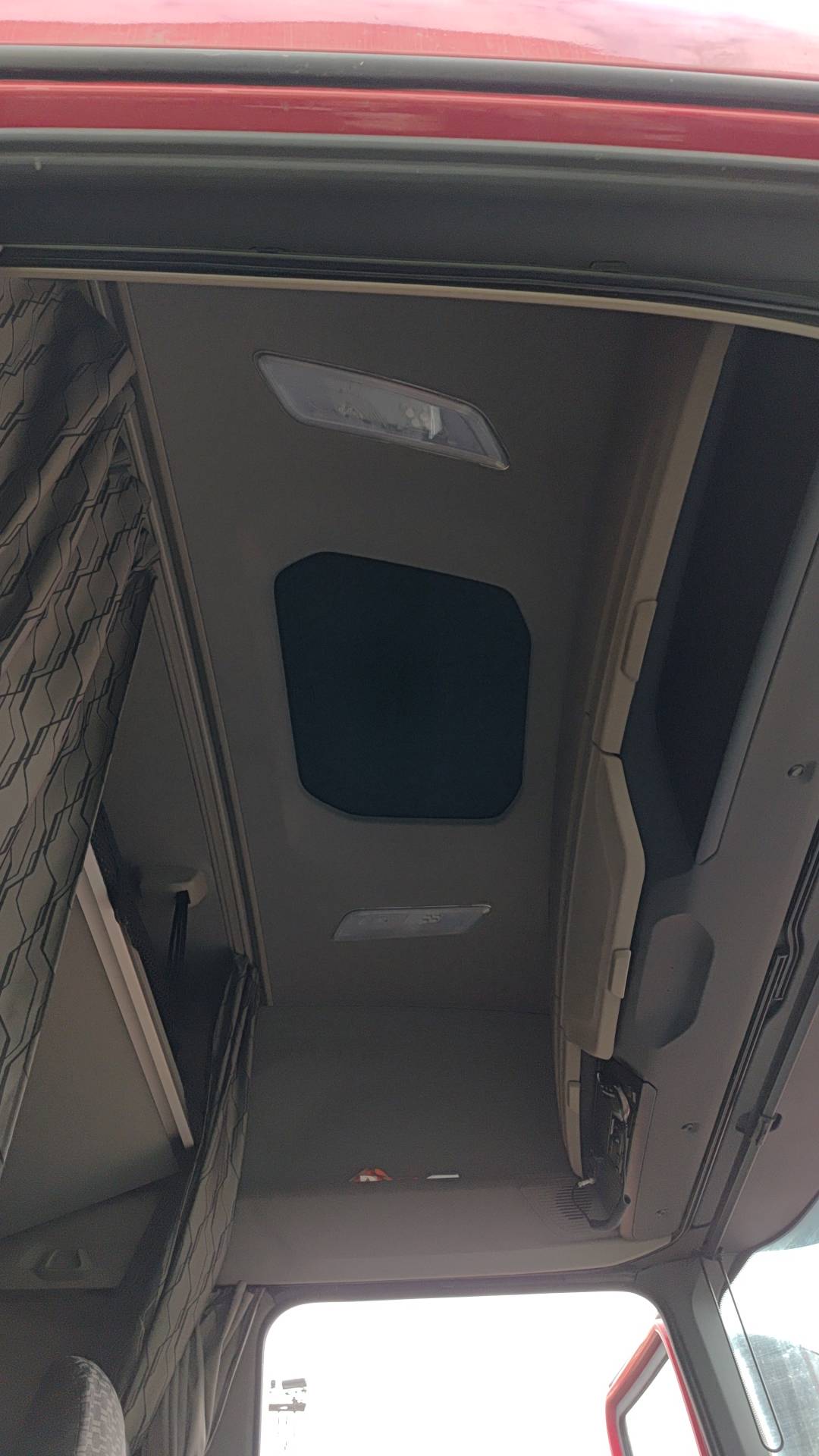 DAF XF 450 FT 4x2 (Space Cab),  338 028 км, 2022 года в лизинг