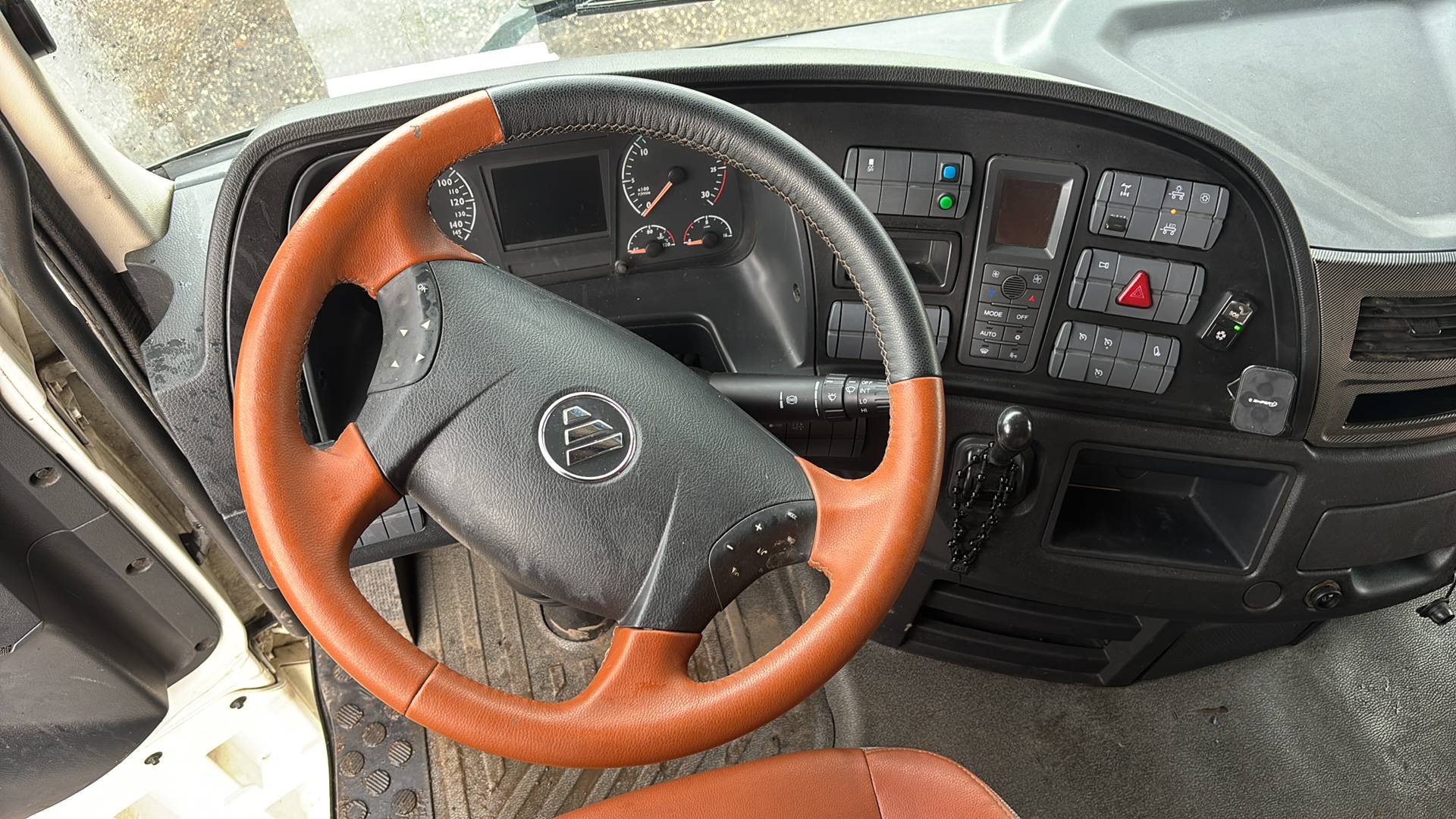 Foton AUMAN EST A 1846 AMT (4189SLFKA),  311 556 км, 2023 года в лизинг