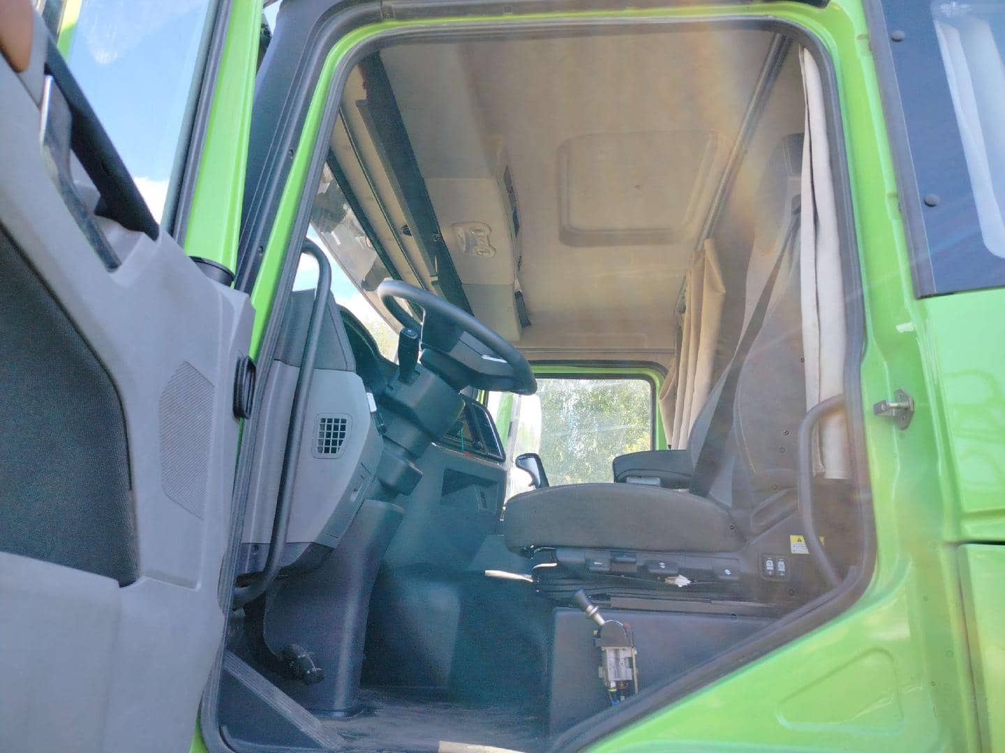Shacman SX32586V384,  57 094 км, 2023 года в лизинг