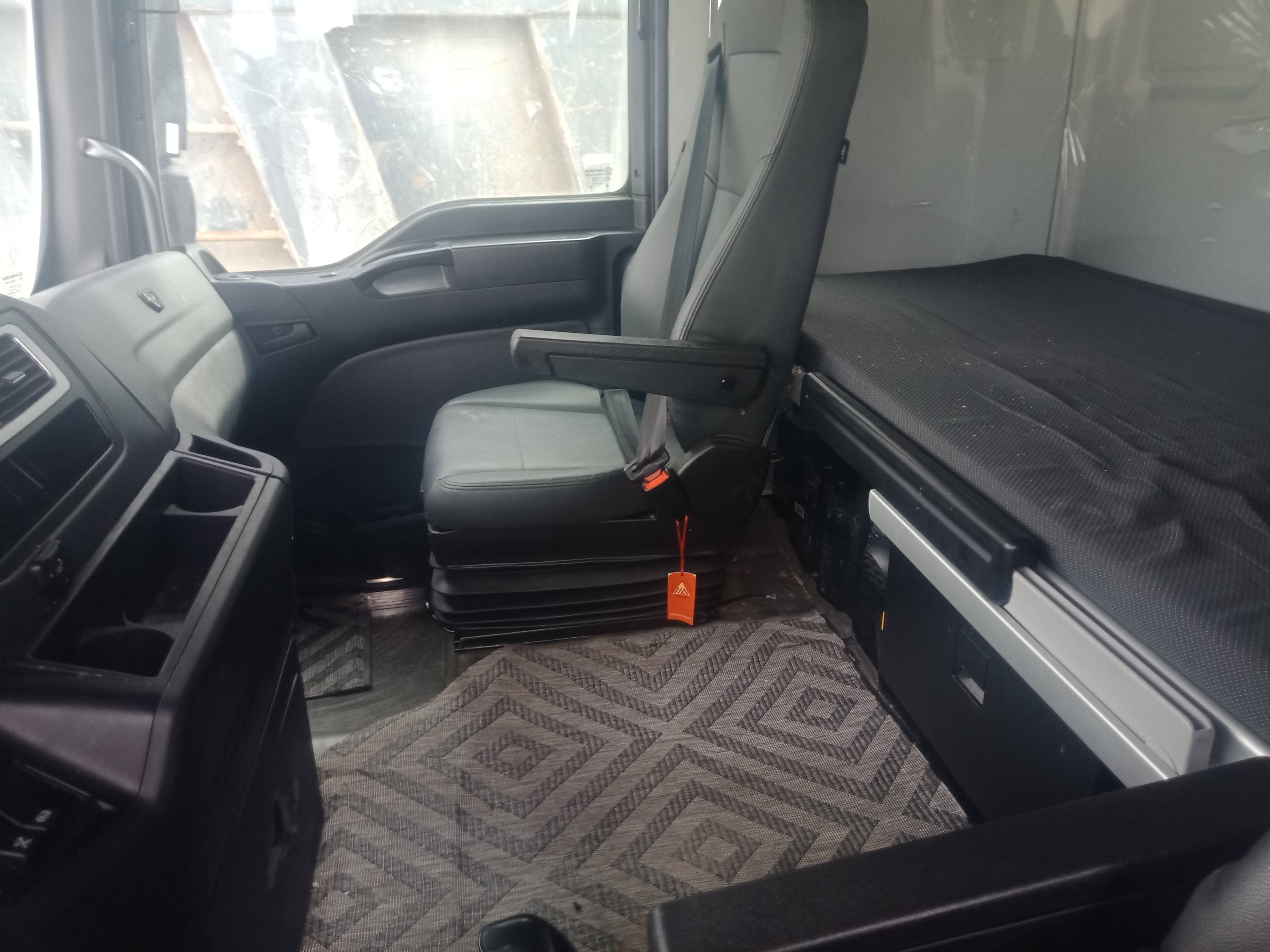Sitrak С7Н 6×4 ZZ4256V364HE Лот 000007846