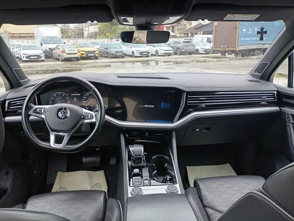 Volkswagen Touareg,  114 028 км, 2020 года в лизинг