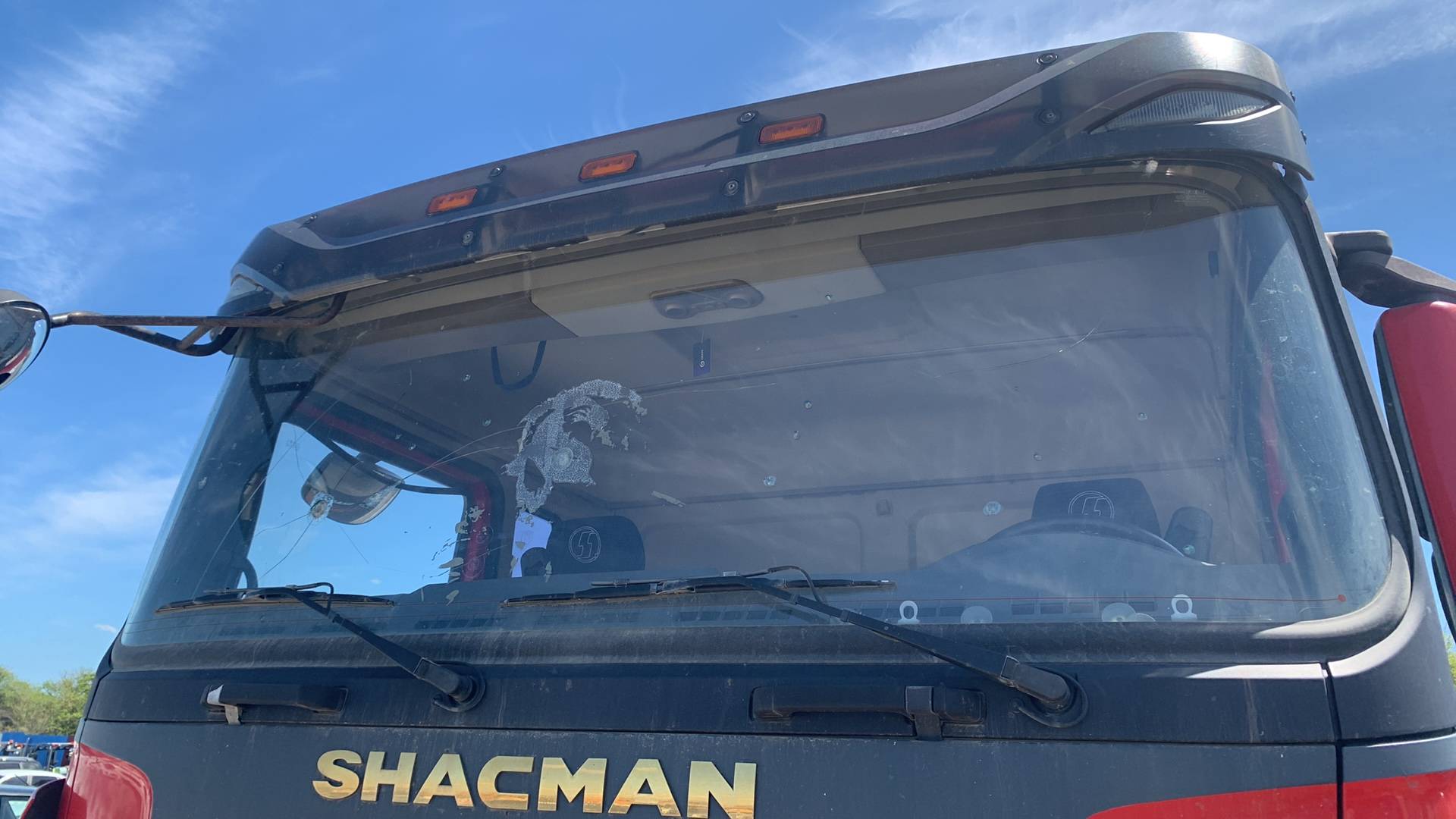 Shacman SX33186V366,  165 459 км, 2022 года в лизинг