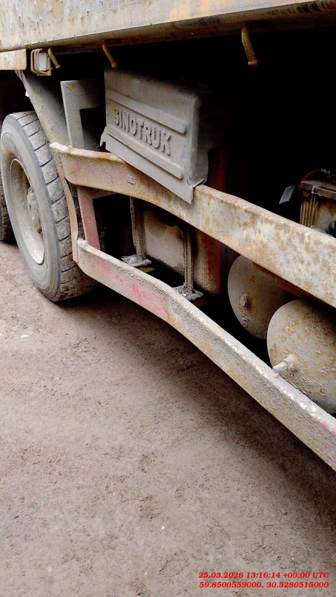 HOWO ZZ3407S3867Е 8х4,  166 091 км, 2022 года в лизинг