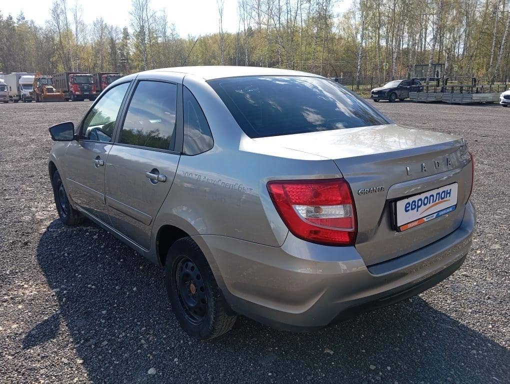 Lada Granta седан,  197 949 км, 2019 года в лизинг