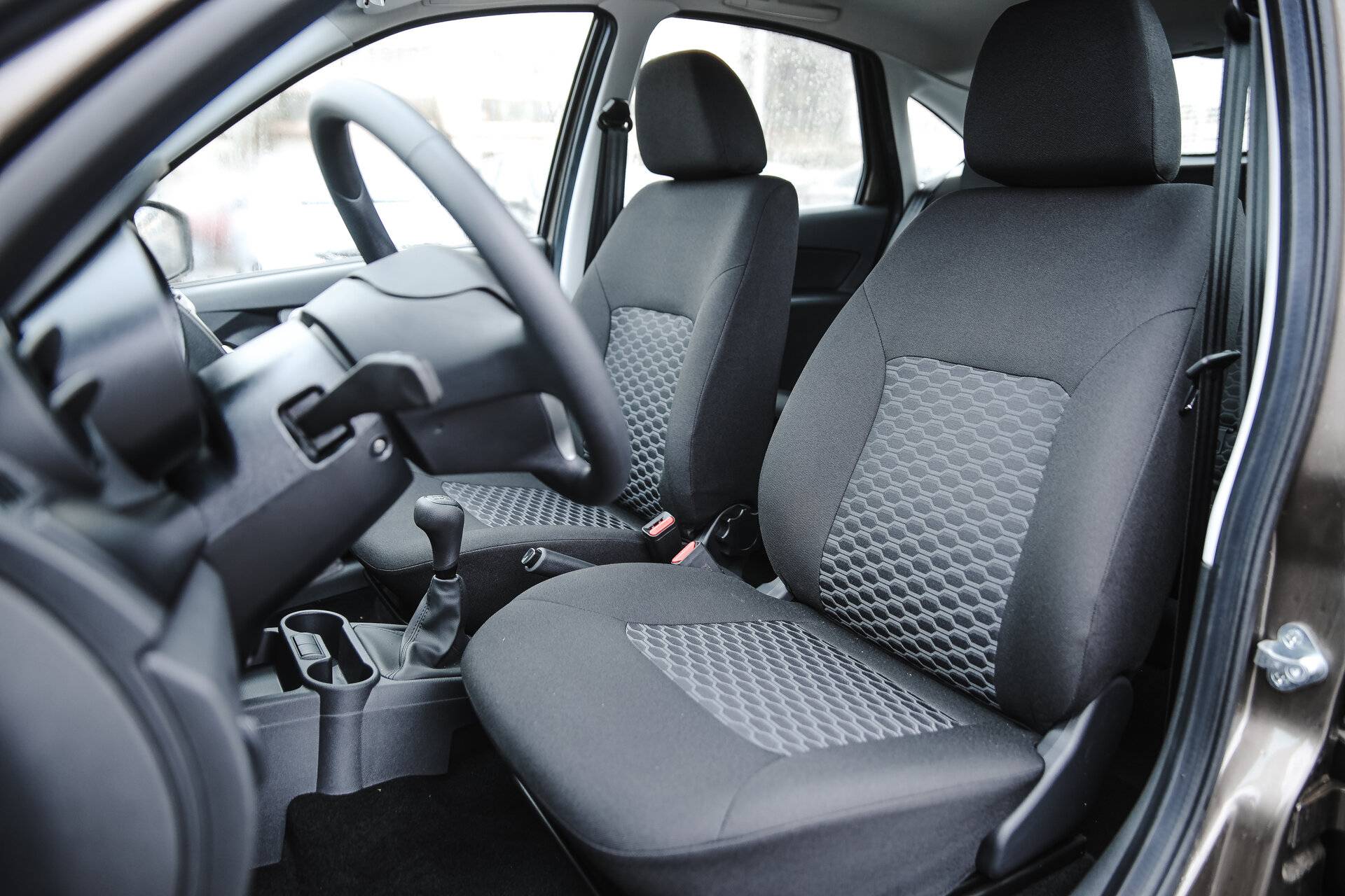 Lada Granta седан Classic 24 Кондиционер 1.6 90hp 5MT