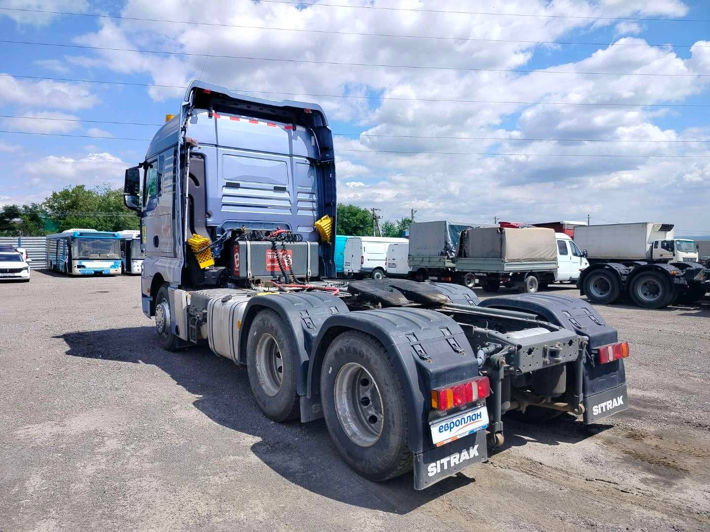 Sitrak С7Н MAX 6×4 ZZ4256V364HE,  150 867 км, 2023 года в лизинг