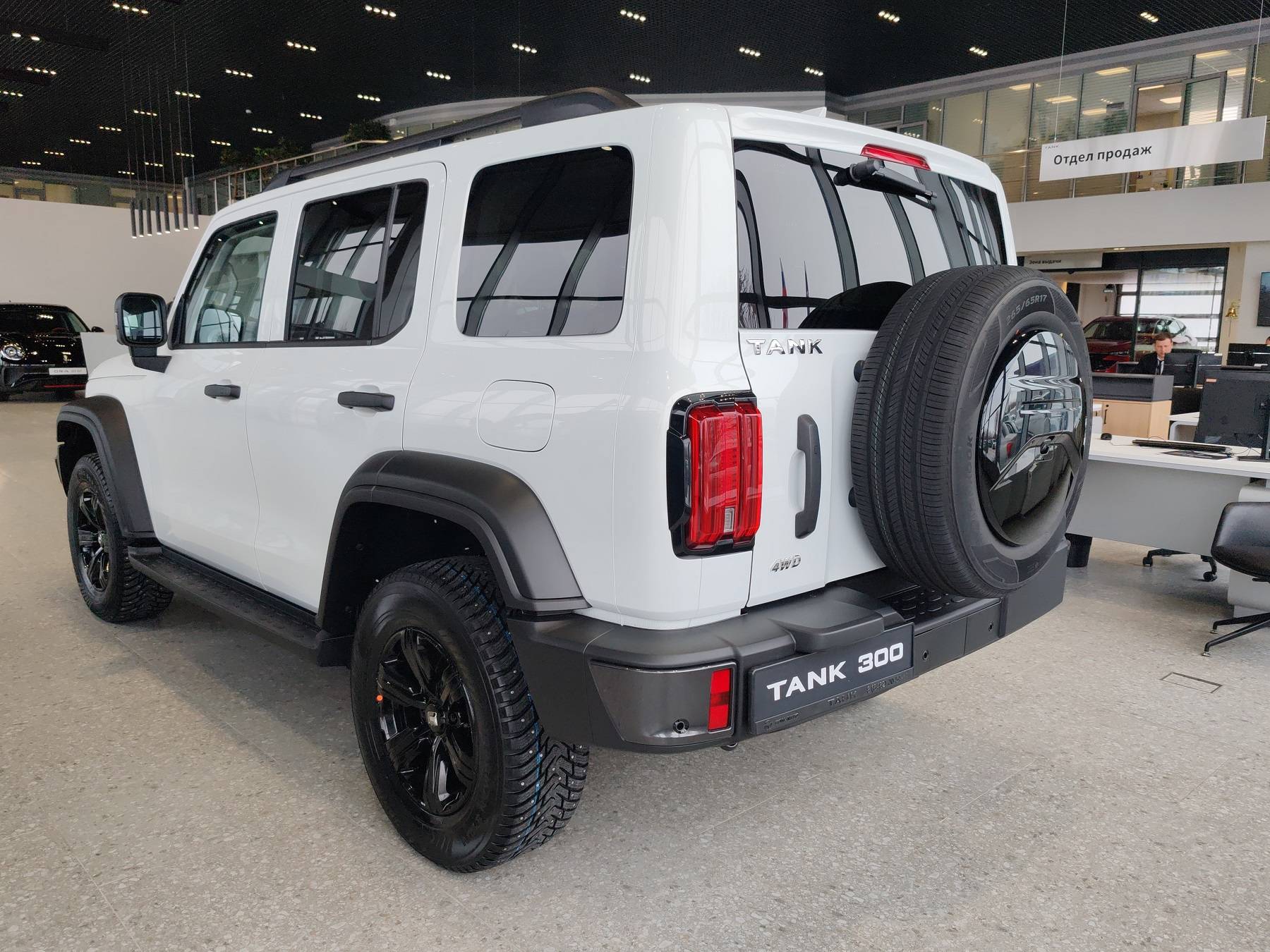 Tank 300 City Premium 2.0 8AT 4WD