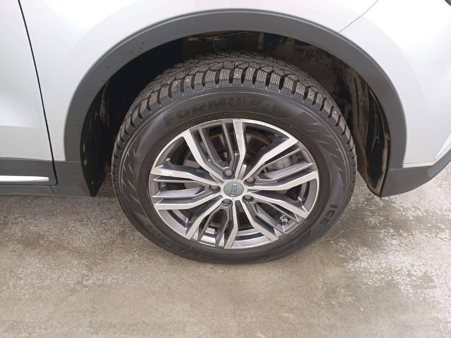 Geely Atlas Pro,  48 298 км, 2024 года в лизинг