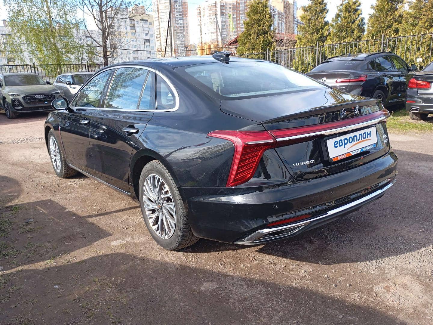 Hongqi H5,  71 255 км, 2024 года в лизинг