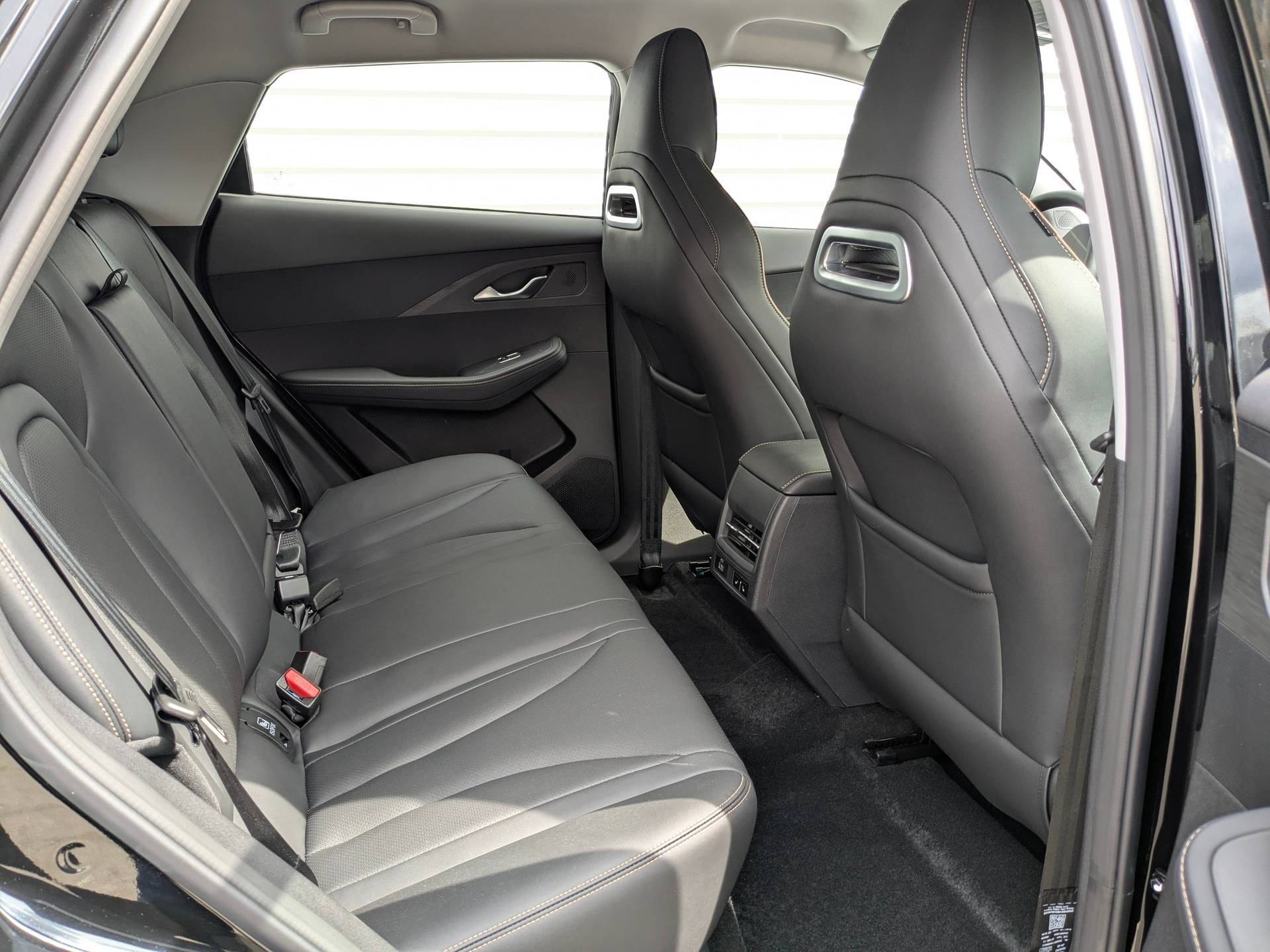 OMODA C5 1.6T DCT Active 4WD FL