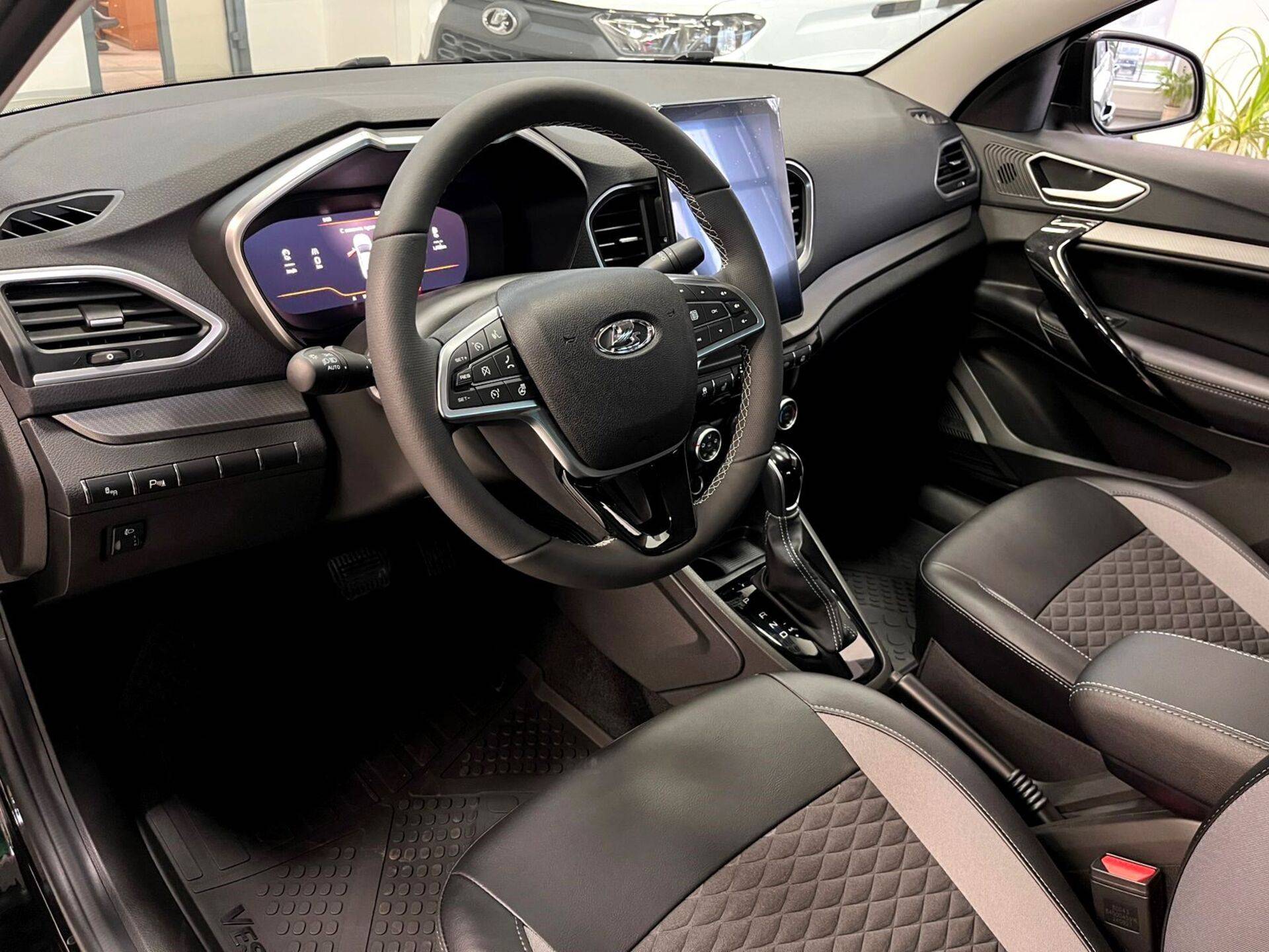 Lada Vesta седан Techno 24 1.8 122hp AT