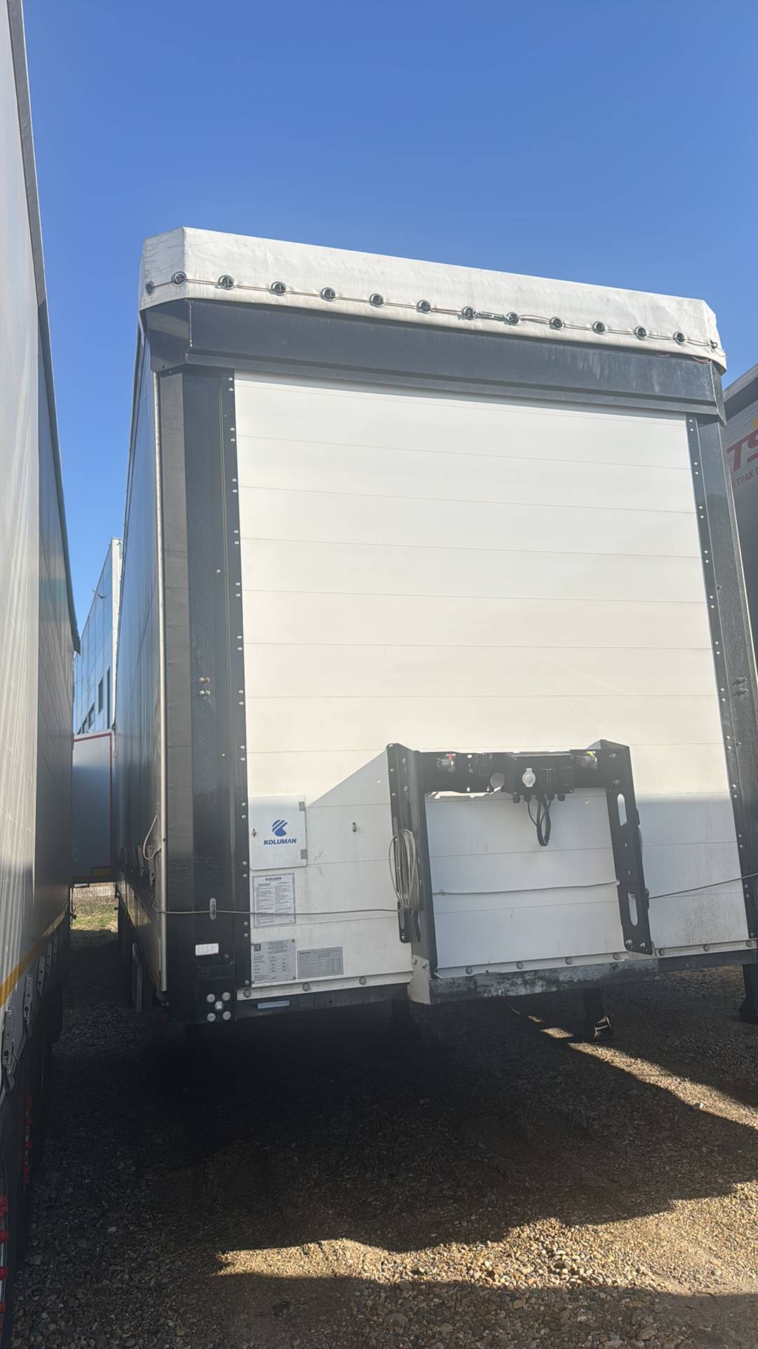 KOLUMAN S шторно-бортовой