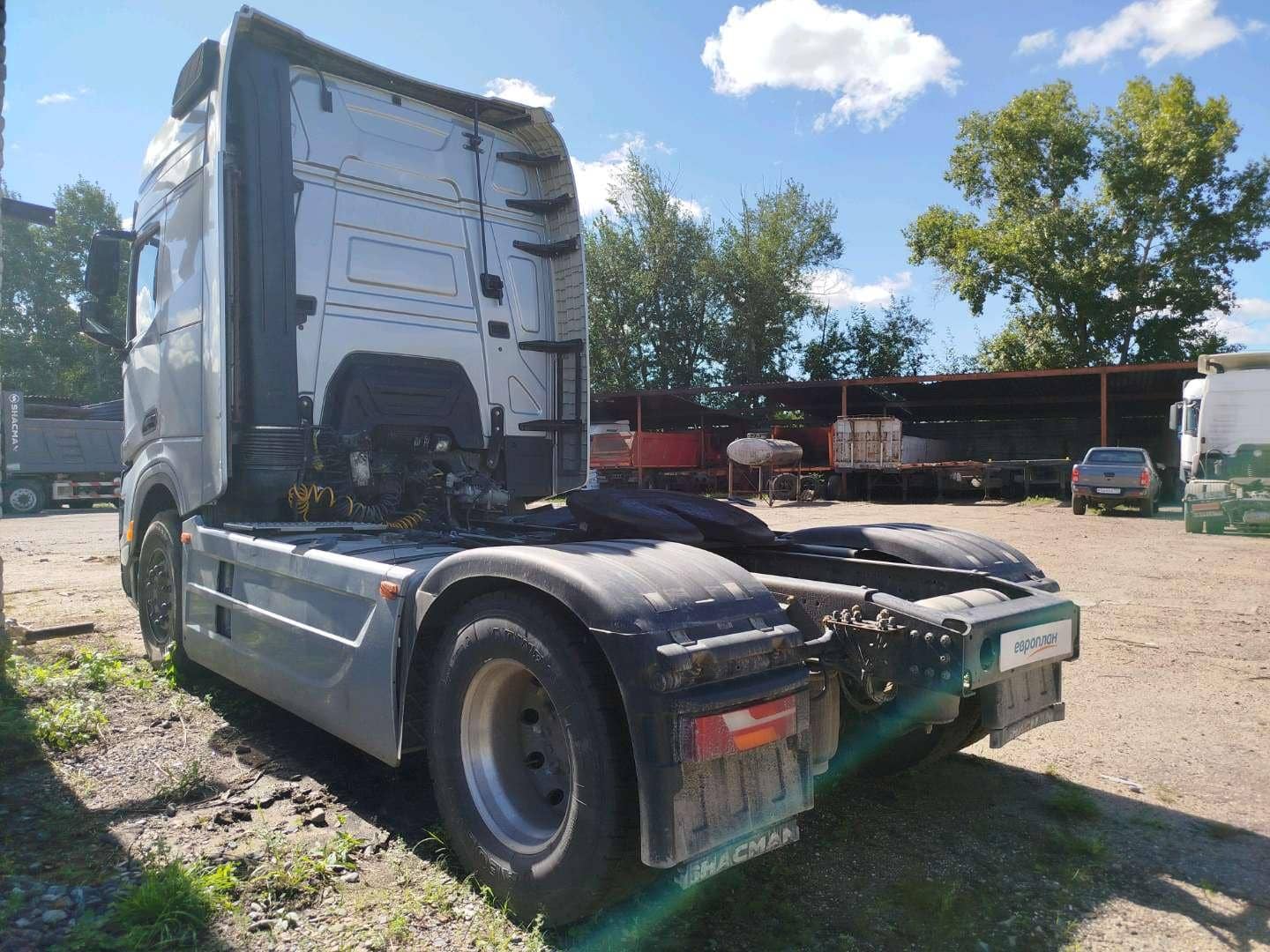Shacman SX4188YY381,  196 985 км, 2023 года в лизинг
