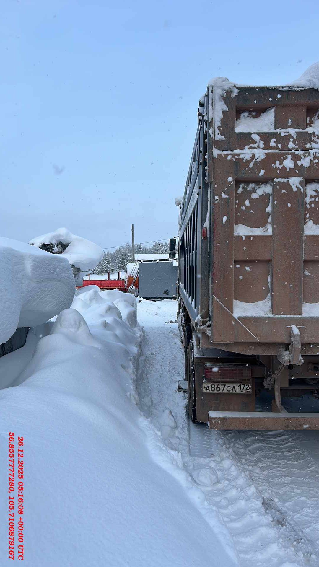 FAW CA3310P66K24T4E5 8х4,  128 385 км, 2022 года