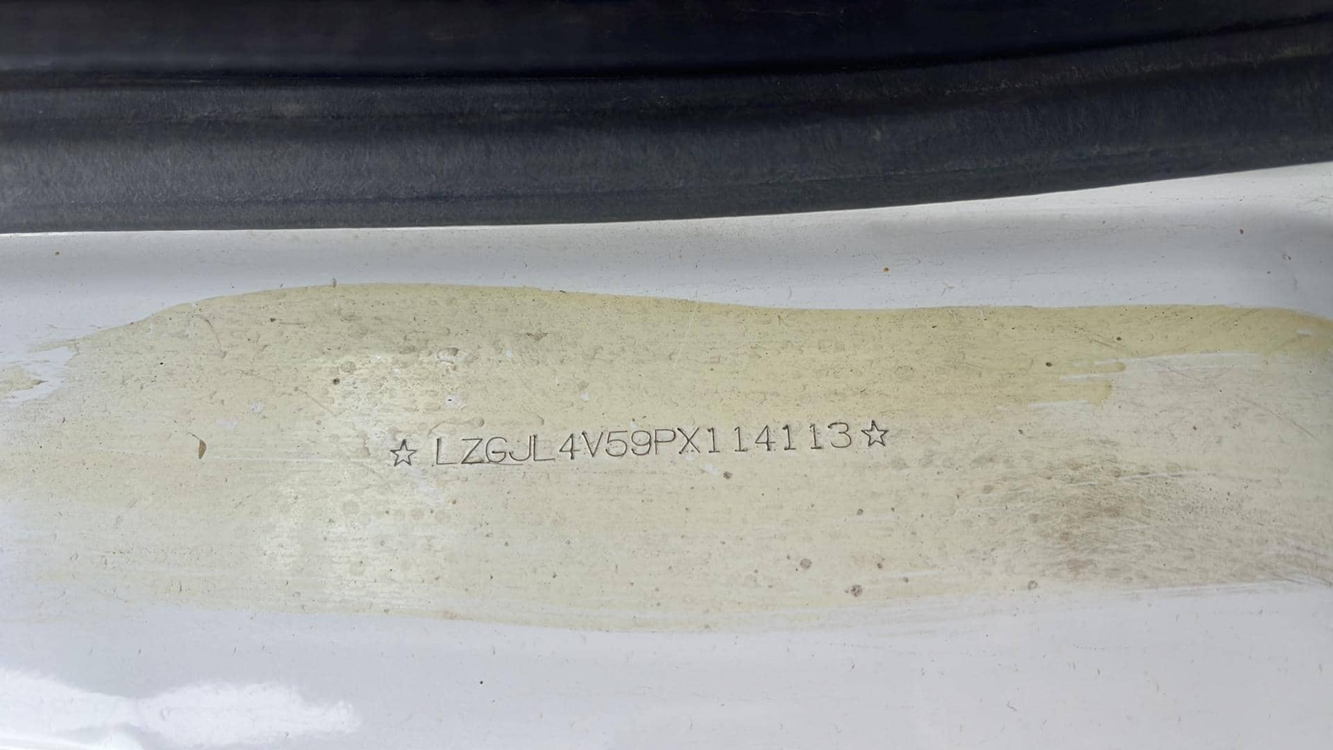 Shacman SX42586V385,  122 612 км, 2023 года в лизинг