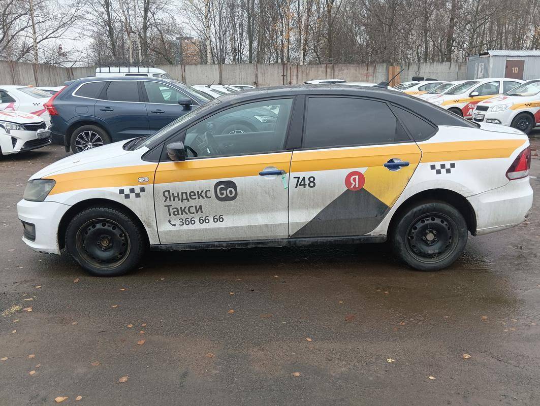 Volkswagen Polo,  234 605 км, 2019 года в лизинг