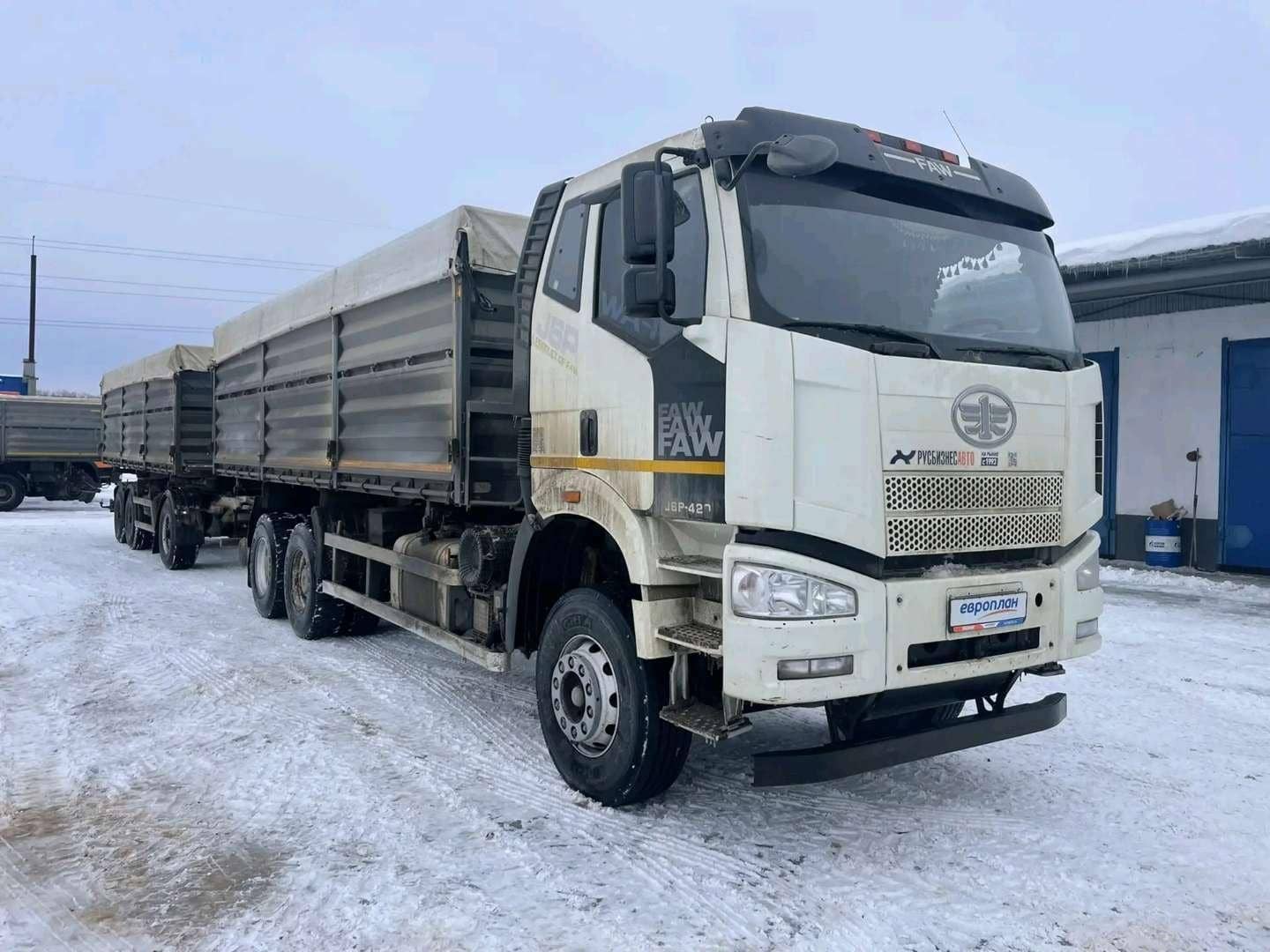 FAW CA3250P66K24T1E5 6х4,  109 492 км, 2024 года в лизинг