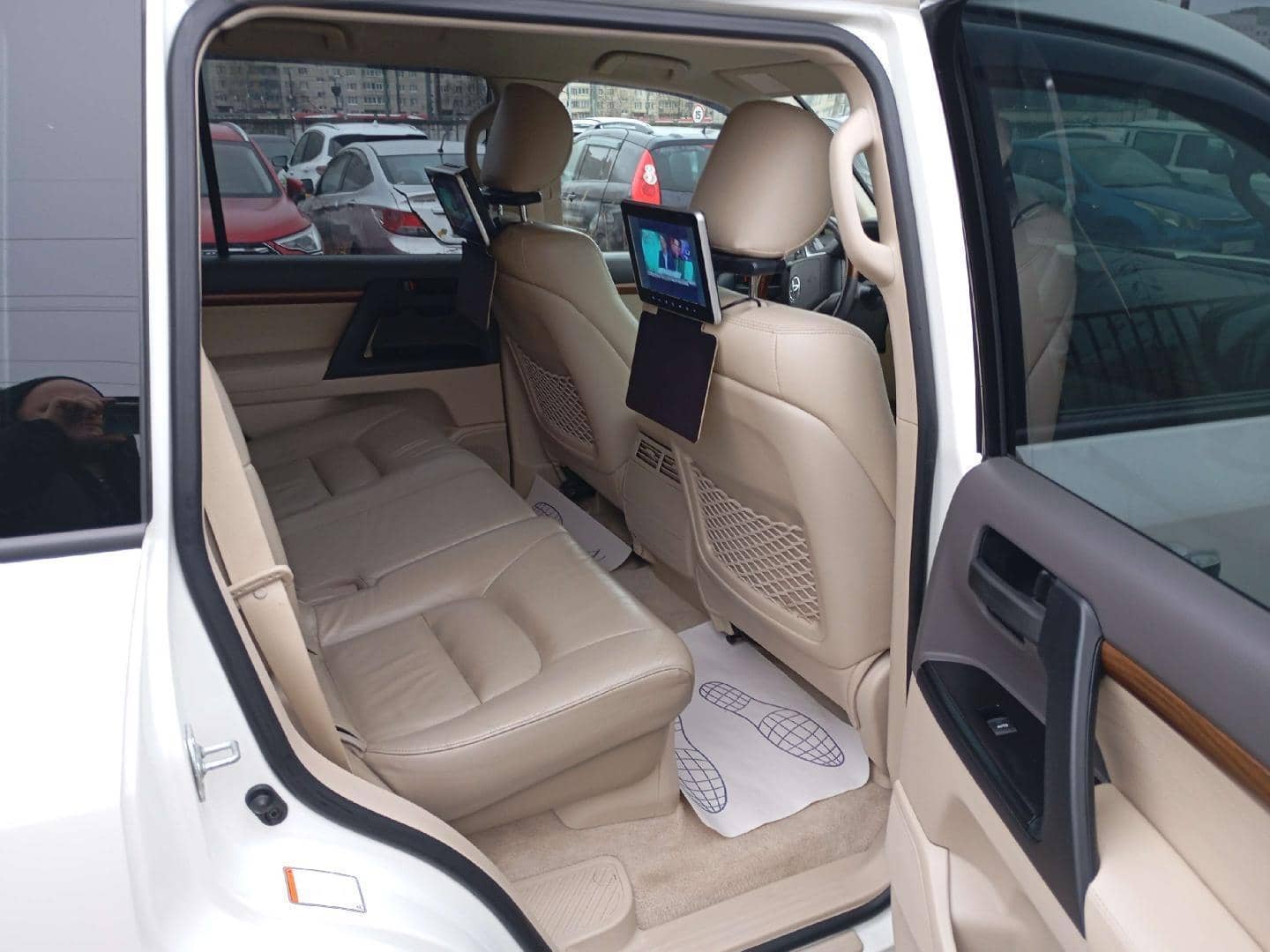 Toyota Land Cruiser 200,  102 703 км, 2021 года в лизинг