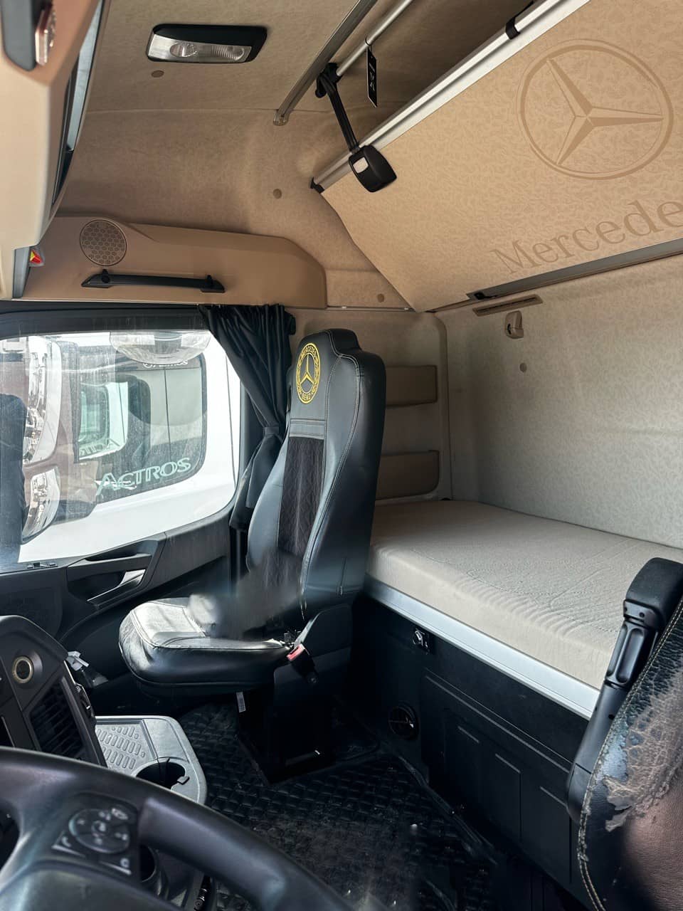 Mercedes-Benz Actros 5 1845 LS 4x2 (BigSpace),  639 720 км, 2021 года в лизинг