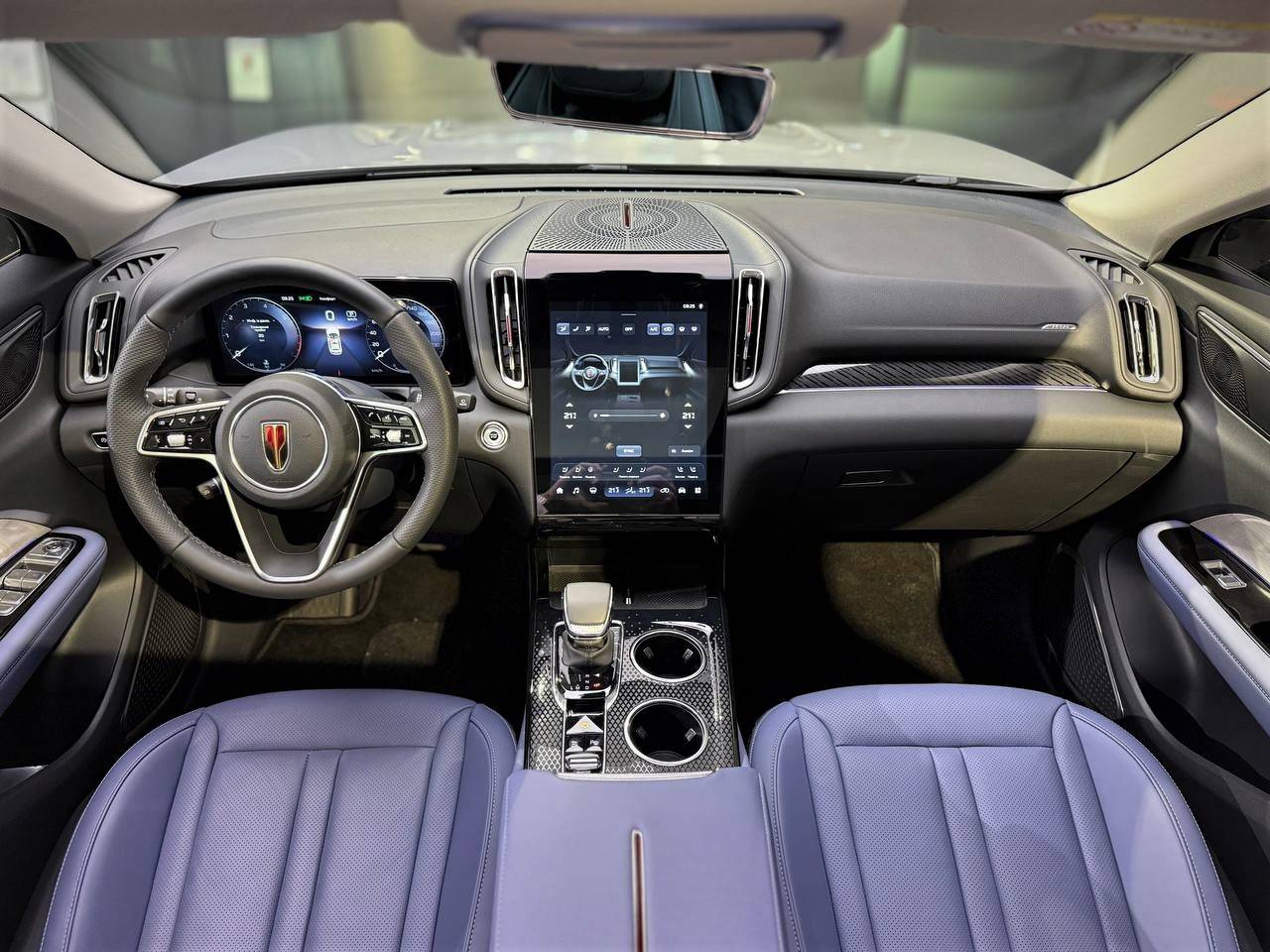 Hongqi HS3 Deluxe 2.0T AWD