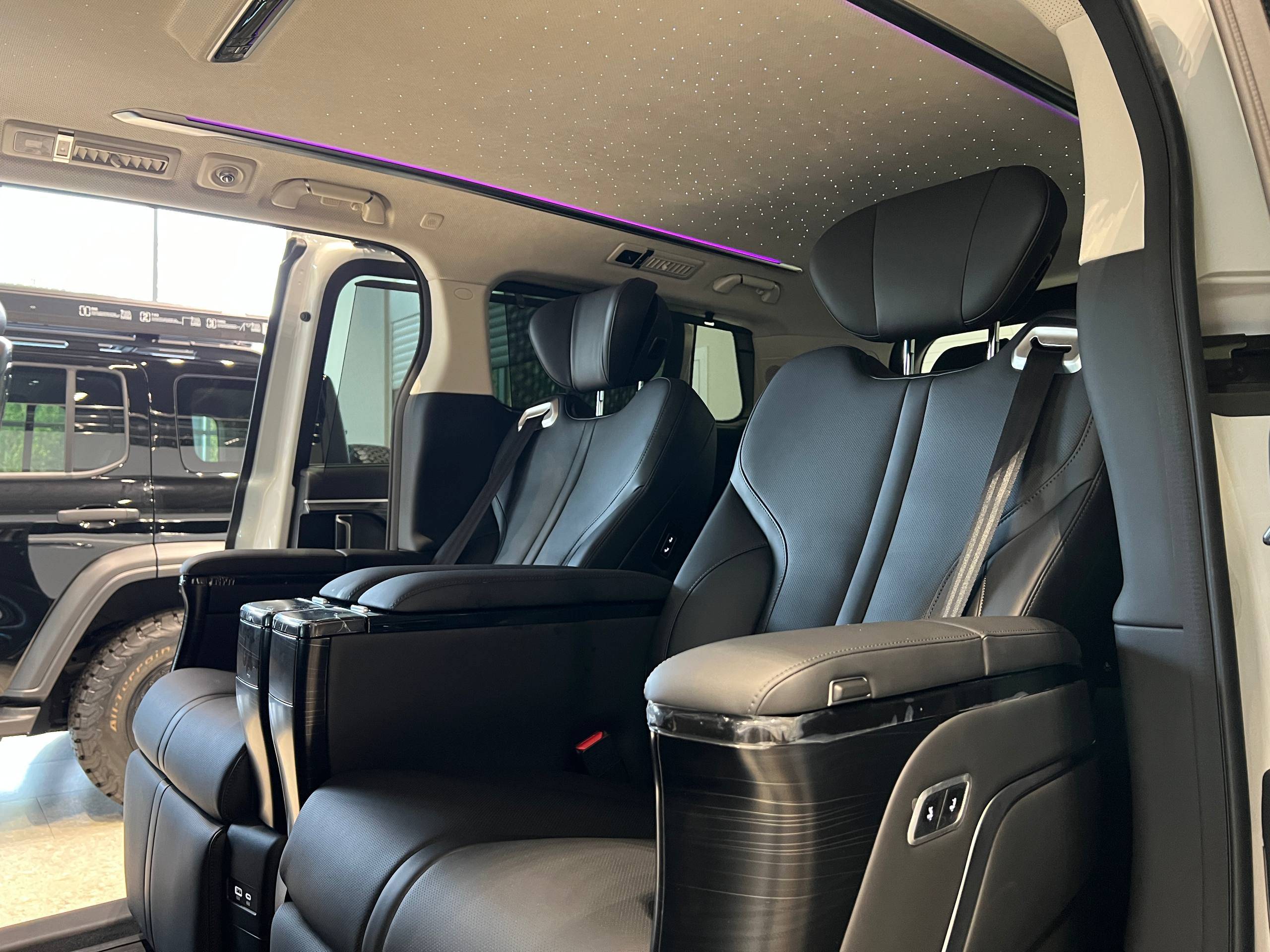 Wey 80 PHEV 1.5 T DHT 4WD Business Lounge