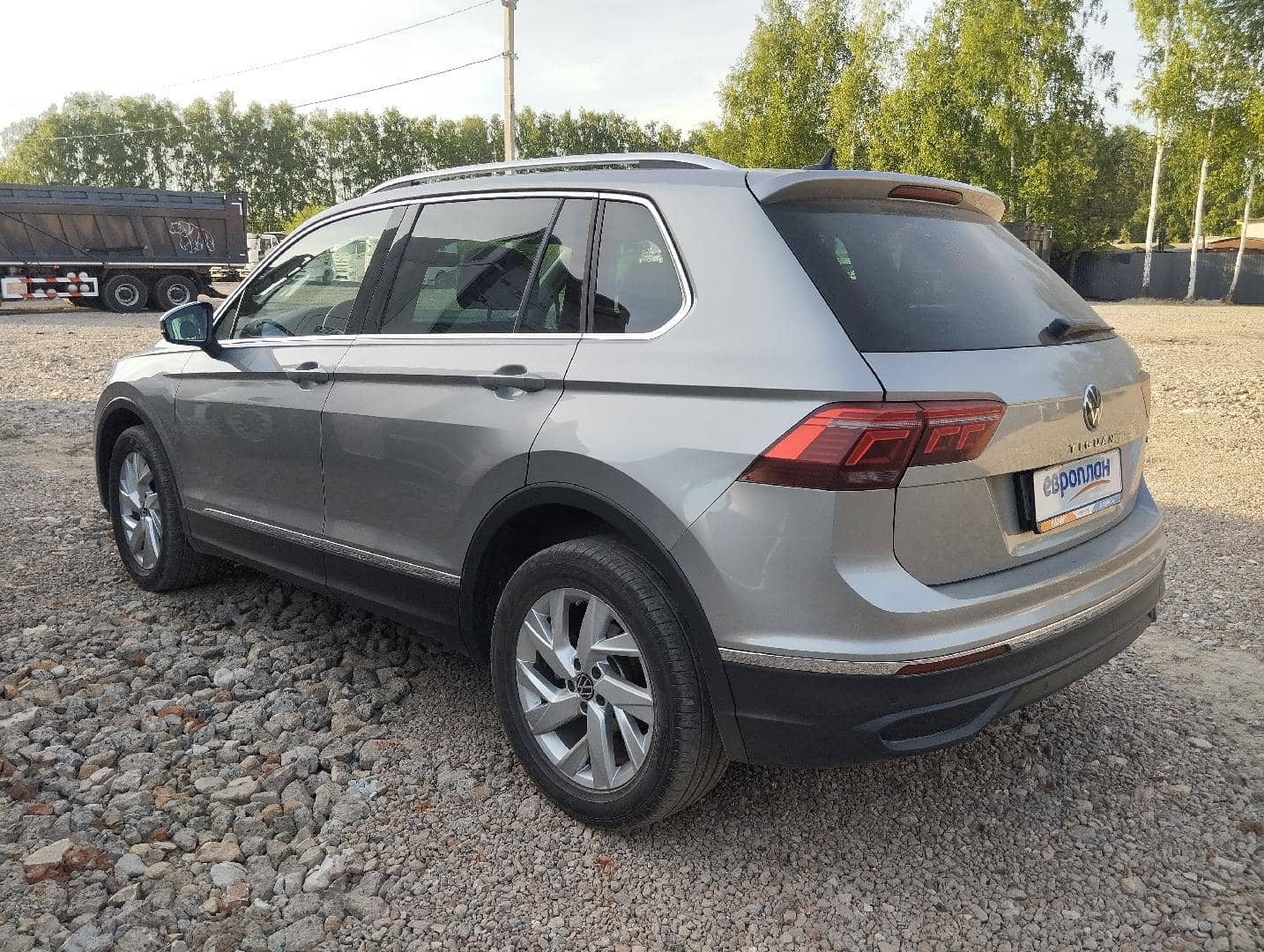 Volkswagen Tiguan,  133 018 км, 2021 года в лизинг