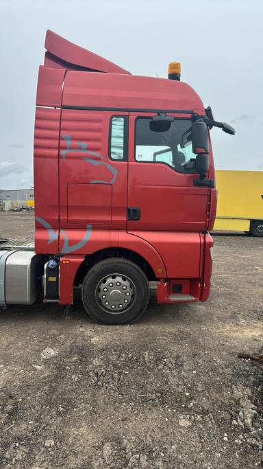 Sitrak ZZ4186V391HE