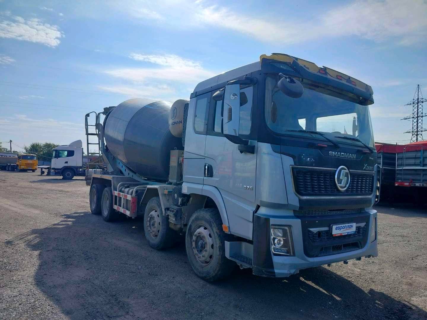 Shacman SX5318GJB6T326 