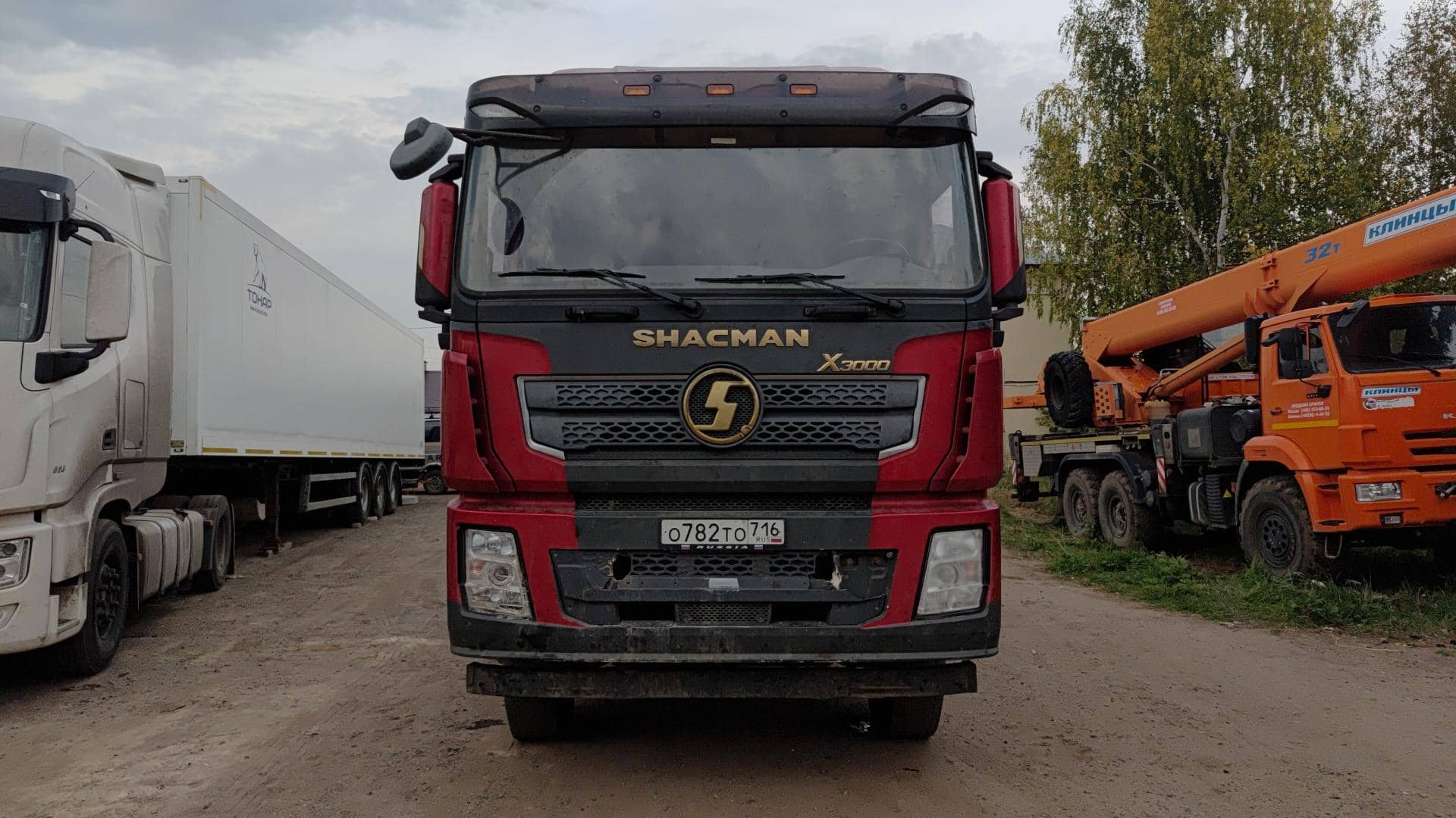 Shacman SX42586V385,  212 895 км, 2022 года в лизинг