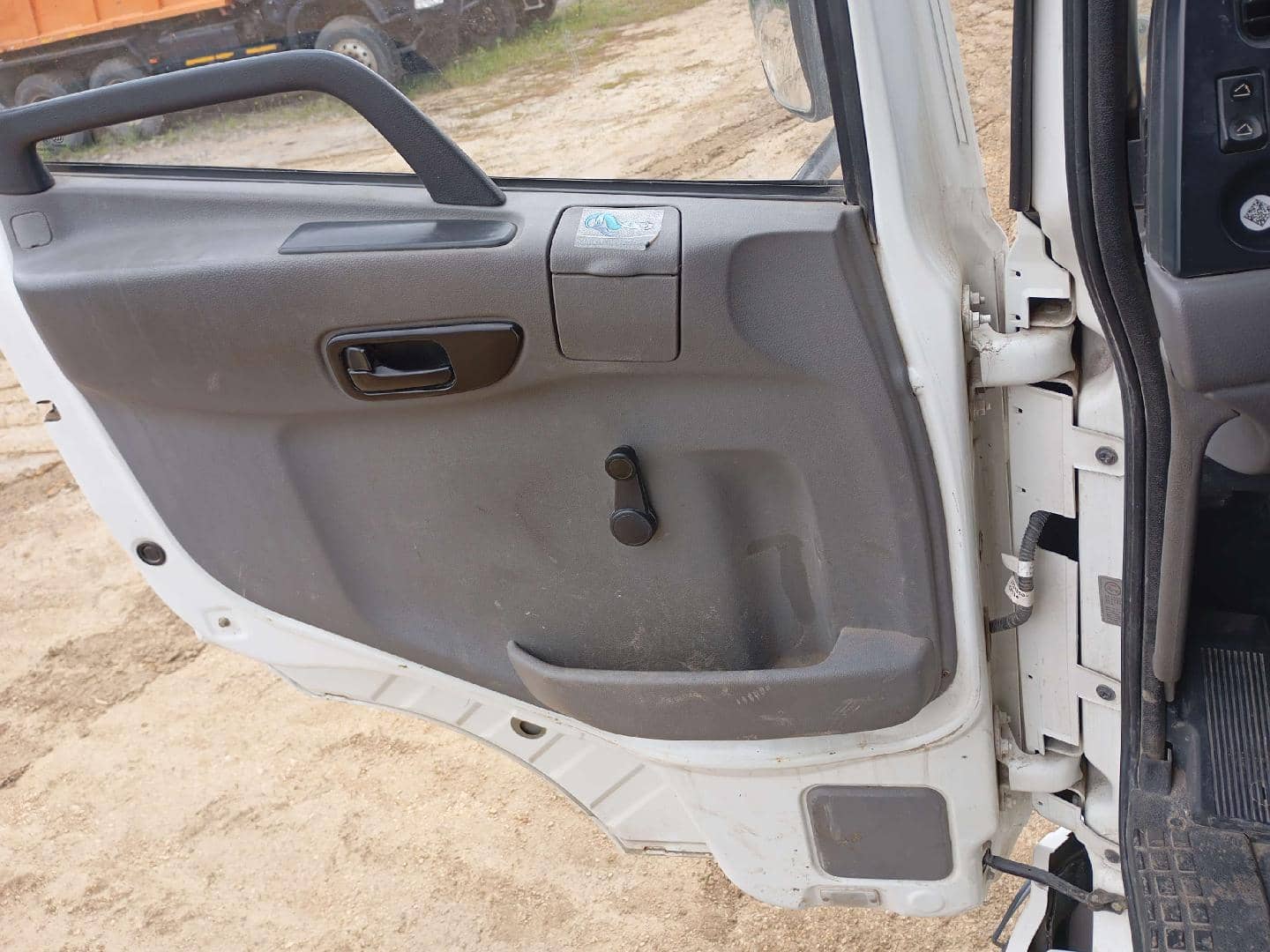 DongFeng DFH 3440 A 80 8x4,  145 722 км, 2023 года в лизинг