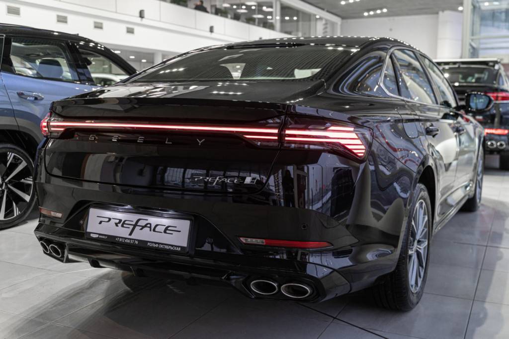 Geely Preface Luxury 2.0T 7DCT