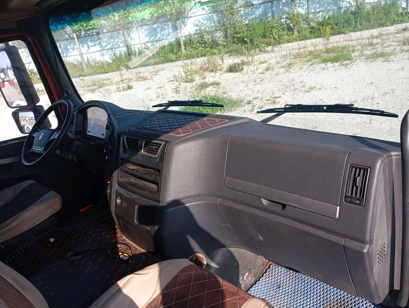 Shacman SX4189XD1Q1,  519 946 км, 2022 года в лизинг