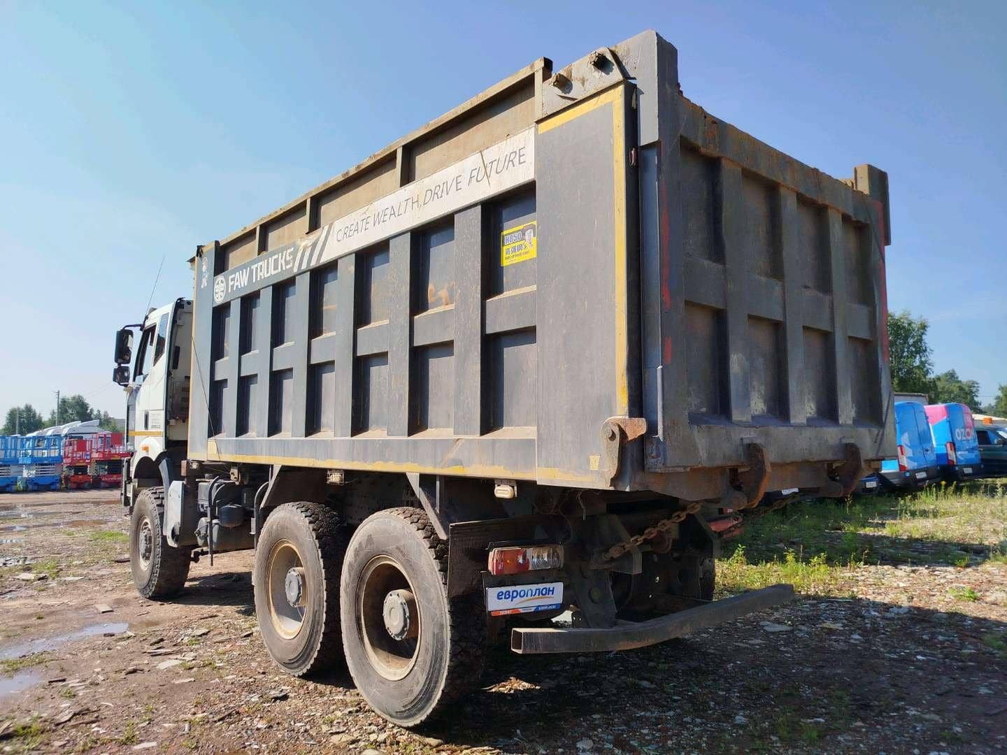 FAW CA3250P66K24L1TE5 6x6,  163 692 км, 2023 года в лизинг
