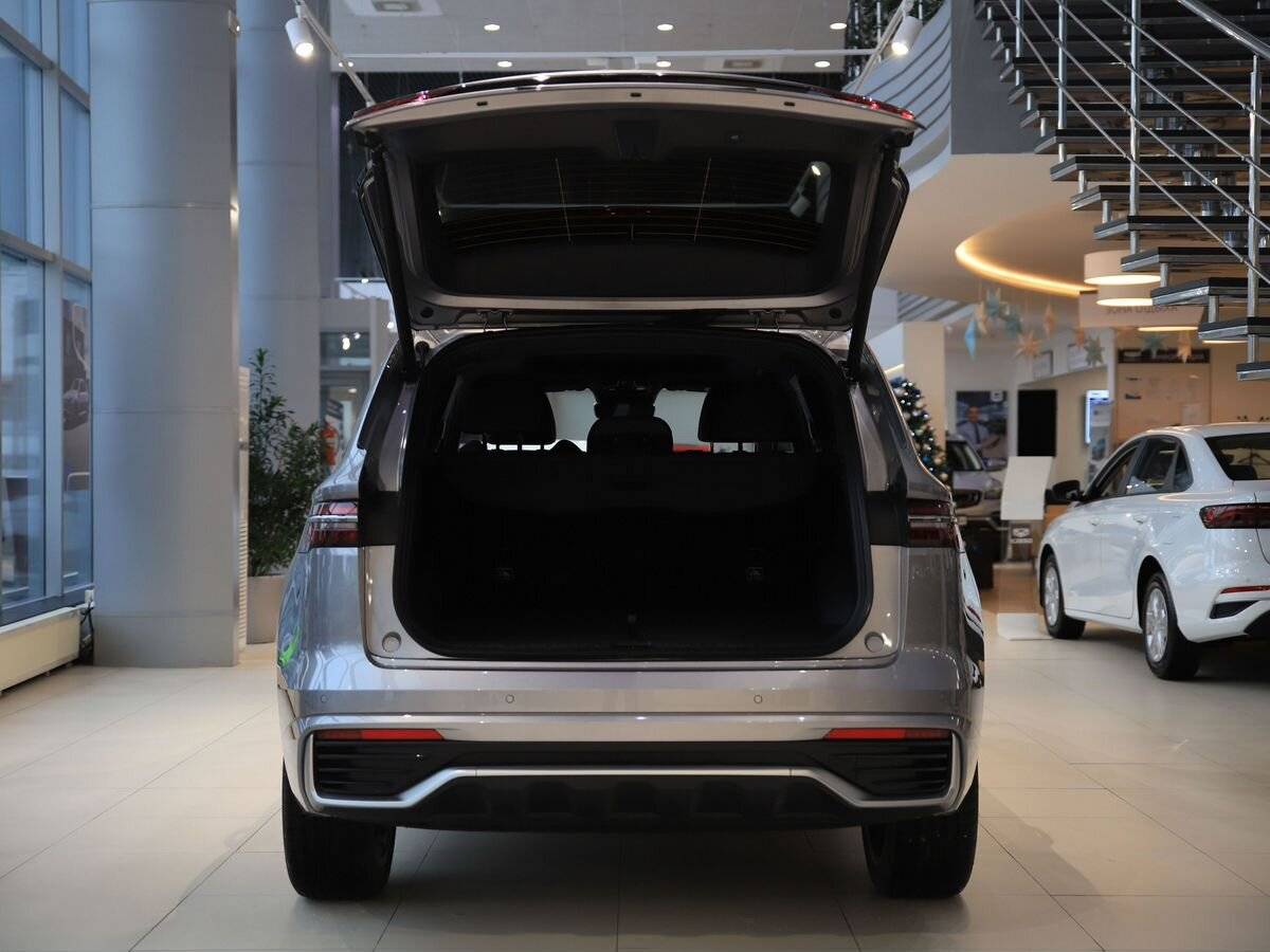 Geely Monjaro Flagship 2.0T (238 hp) 8AT 4WD