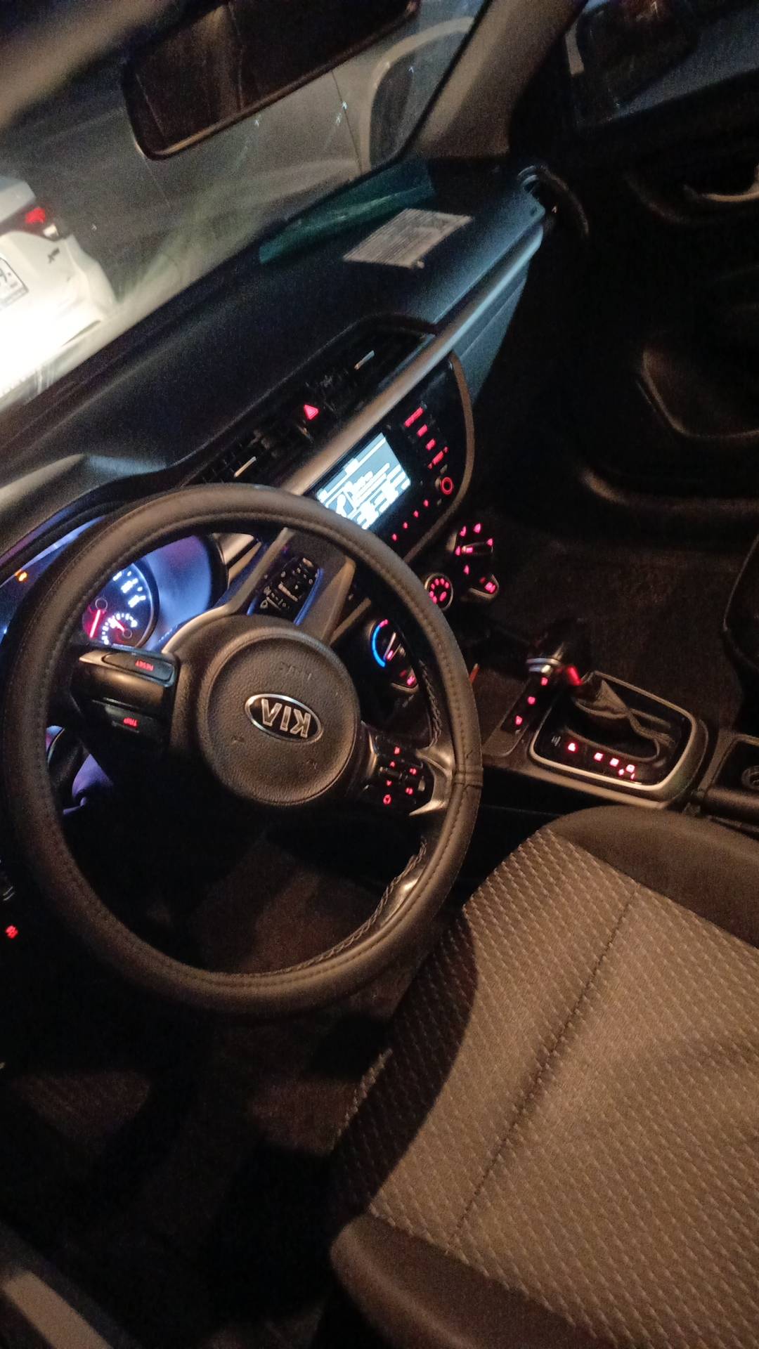 KIA Rio X-Line,  335 657 км, 2019 года в лизинг