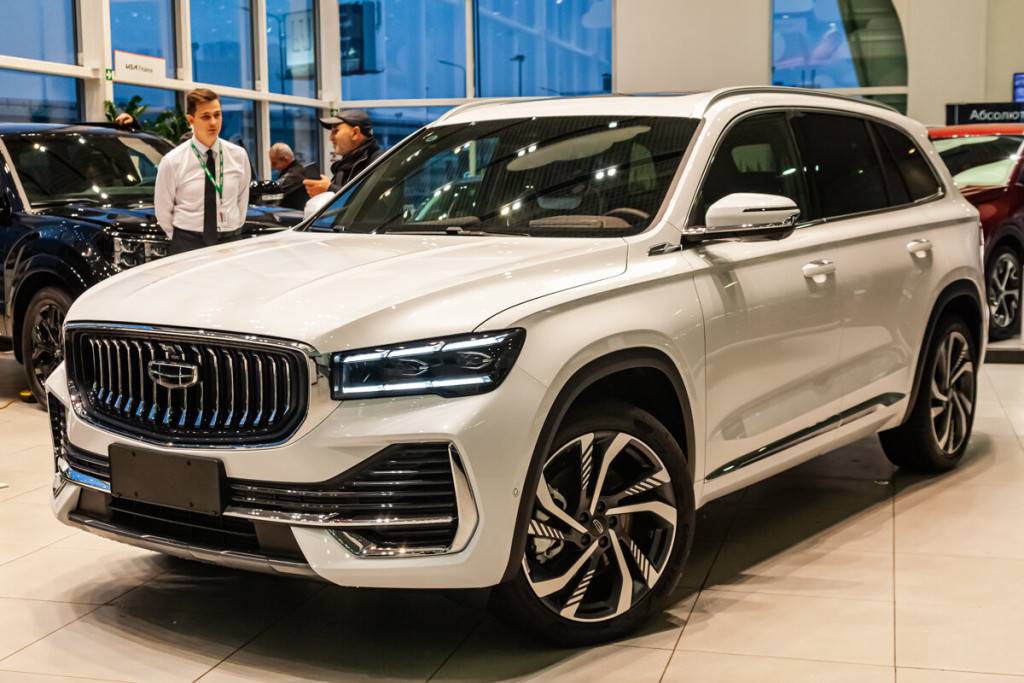 Geely Monjaro Luxury 2.0T (238 hp) 8AT 4WD