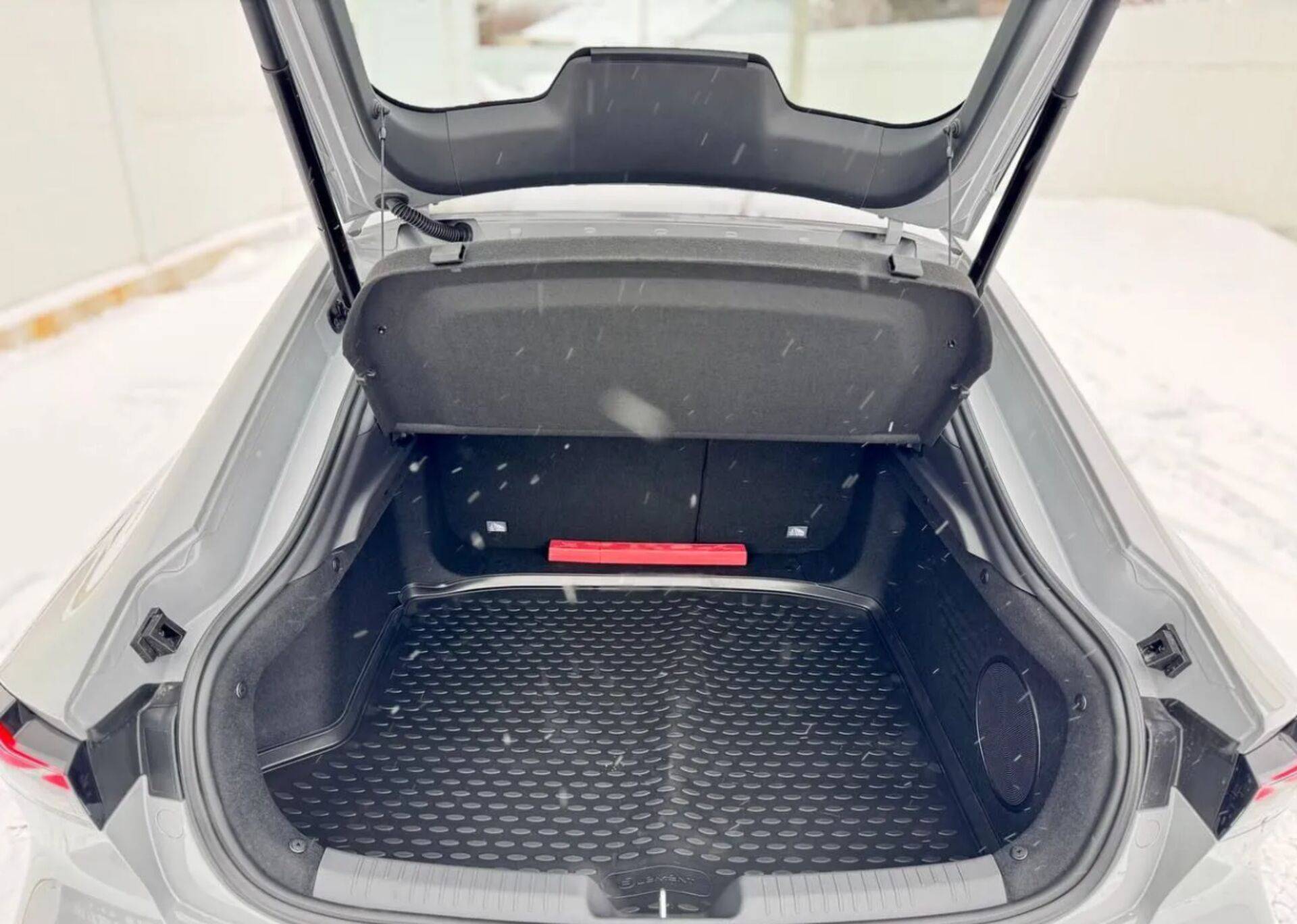 Changan Uni-V LX 1.5T 7DCT