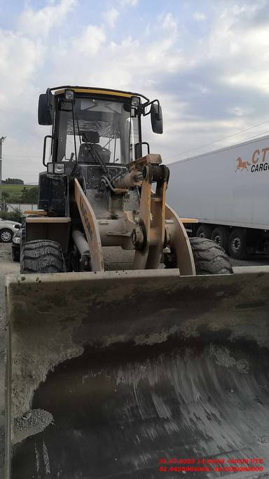 LiuGong CLG835H