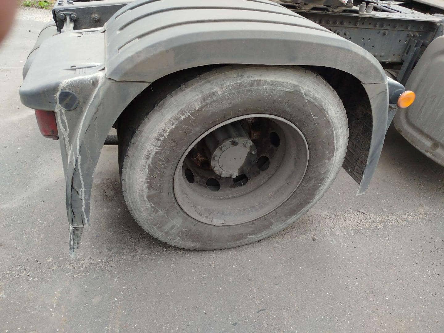 FAW CA4180P77K25E5 4x2,  420 131 км, 2023 года в лизинг
