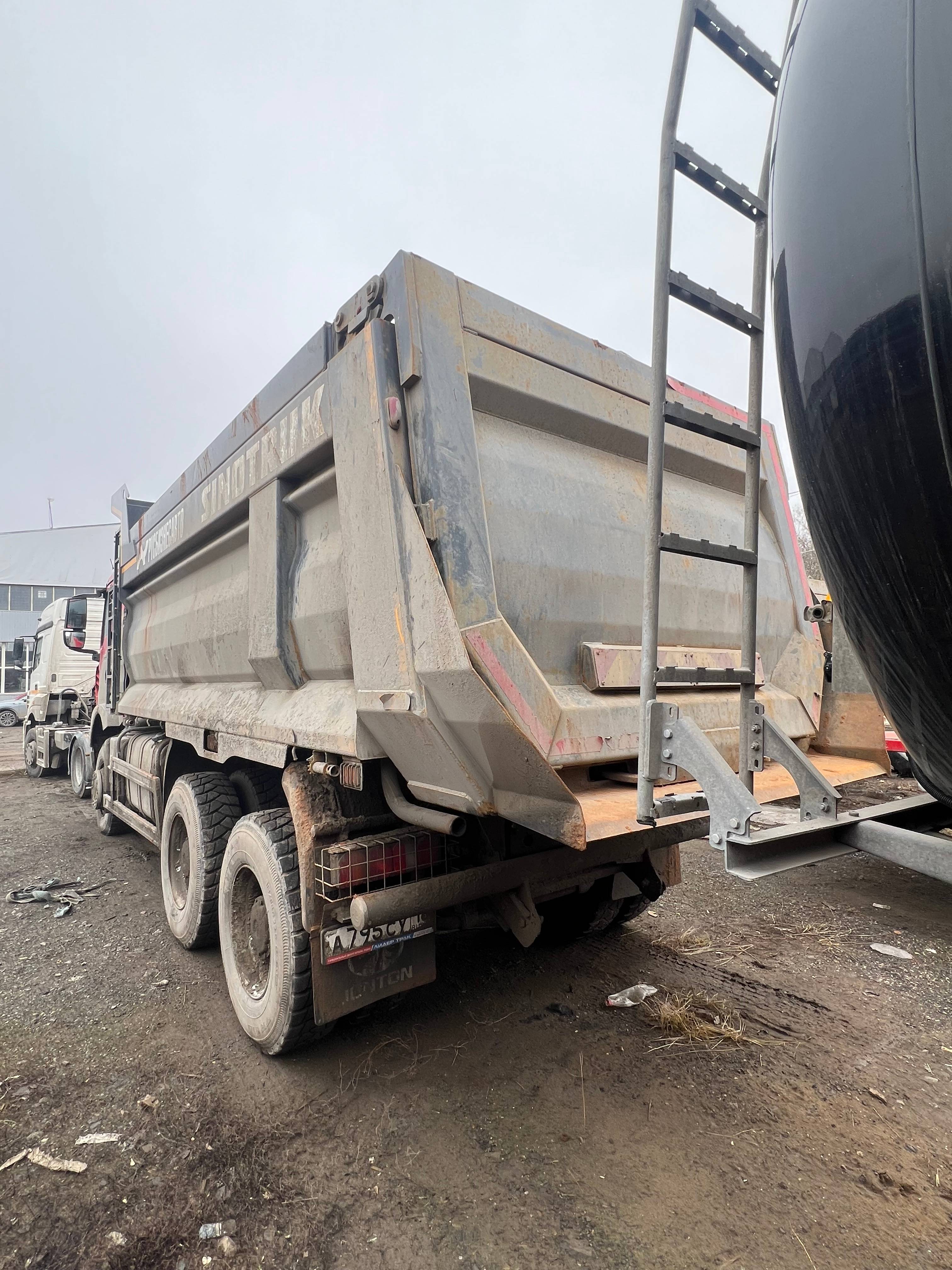HOWO ZZ3257V384GE1 6x4 Лот 000007738