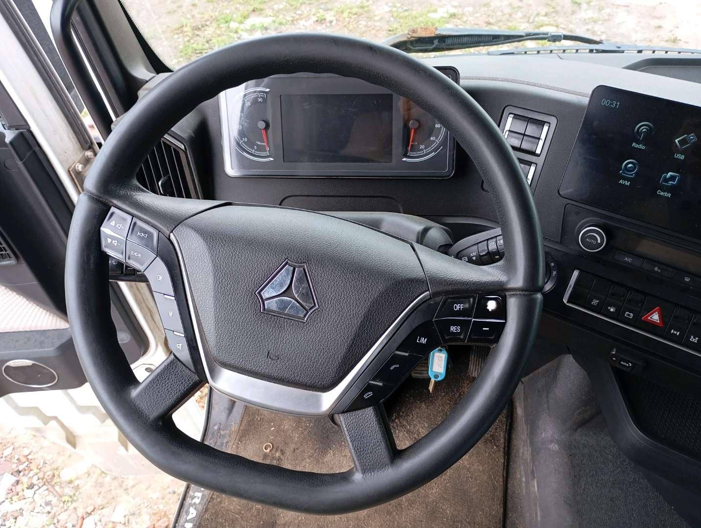 Sitrak C7H MAX ZZ4186V391HE,  650 000 км, 2023 года в лизинг