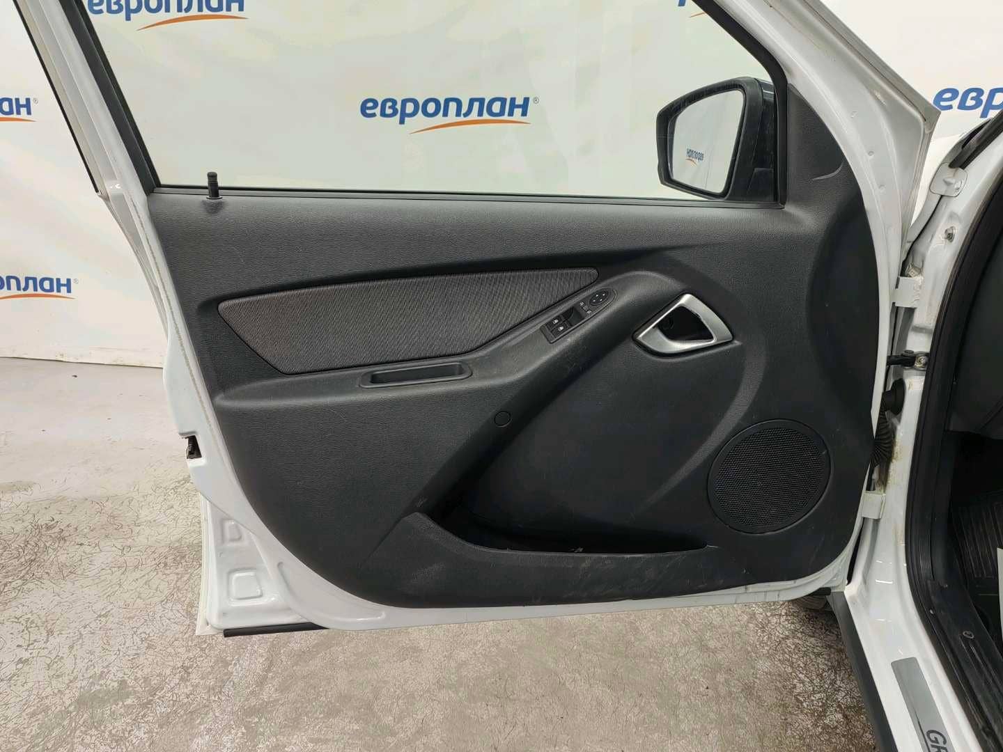 Lada Granta Кросс,  42 584 км, 2023 года в лизинг