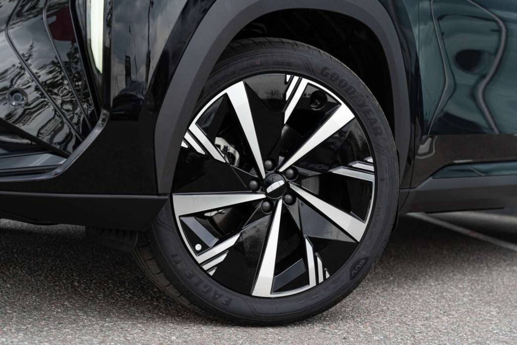 Geely Atlas Flagship 2.0T 8AT 4WD